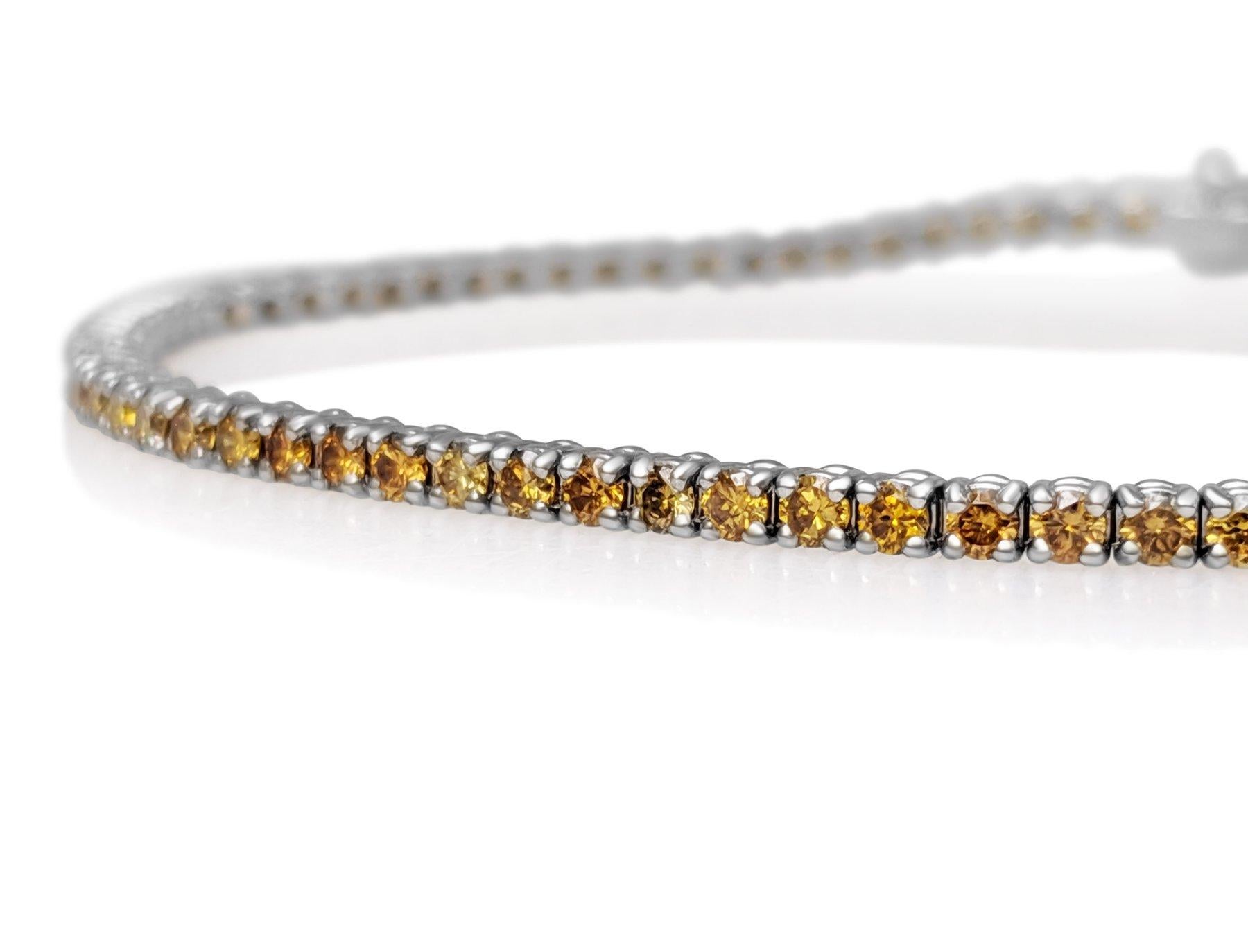 Donna NESSUNA RISERVA! Bracciale Tennis con diamanti fantasia in oro bianco 14K da 2,07 carati in vendita
