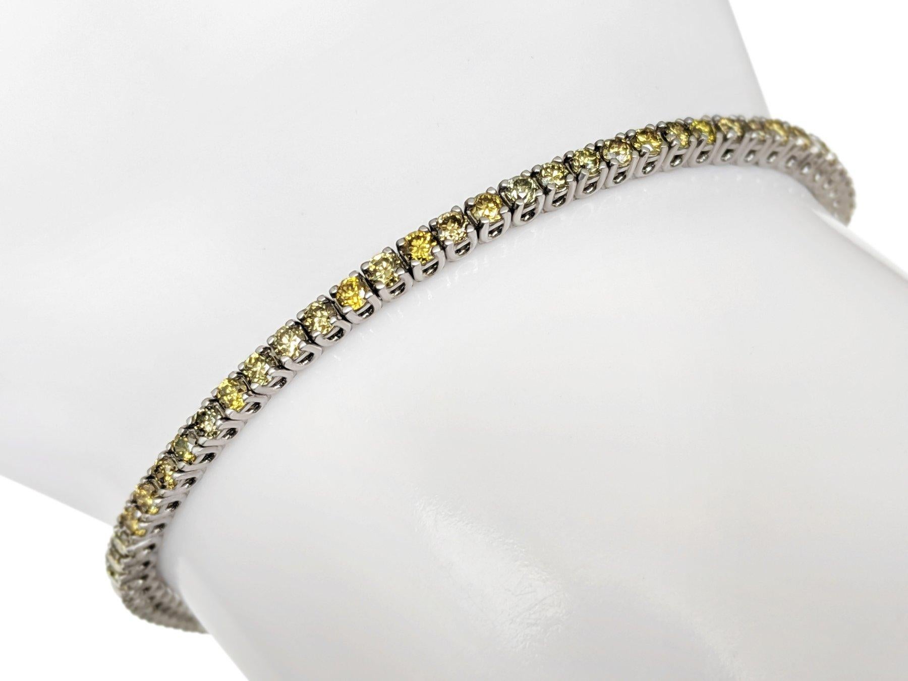 NESSUNA RISERVA! Bracciale Tennis con diamanti fantasia in oro bianco 14K da 2,11 carati In condizioni Nuovo in vendita a Ramat Gan, IL