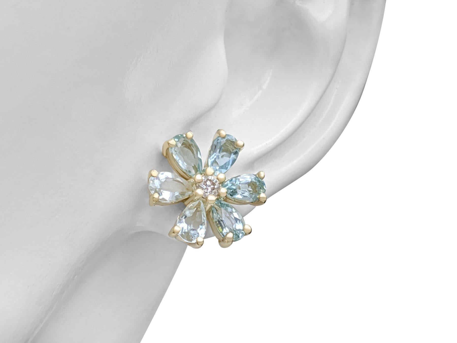Women's NO RESERVE! 2.17Ct Aquamarine and 0.14 Ct Diamonds 14 kt. Yellow gold - Earrings For Sale
