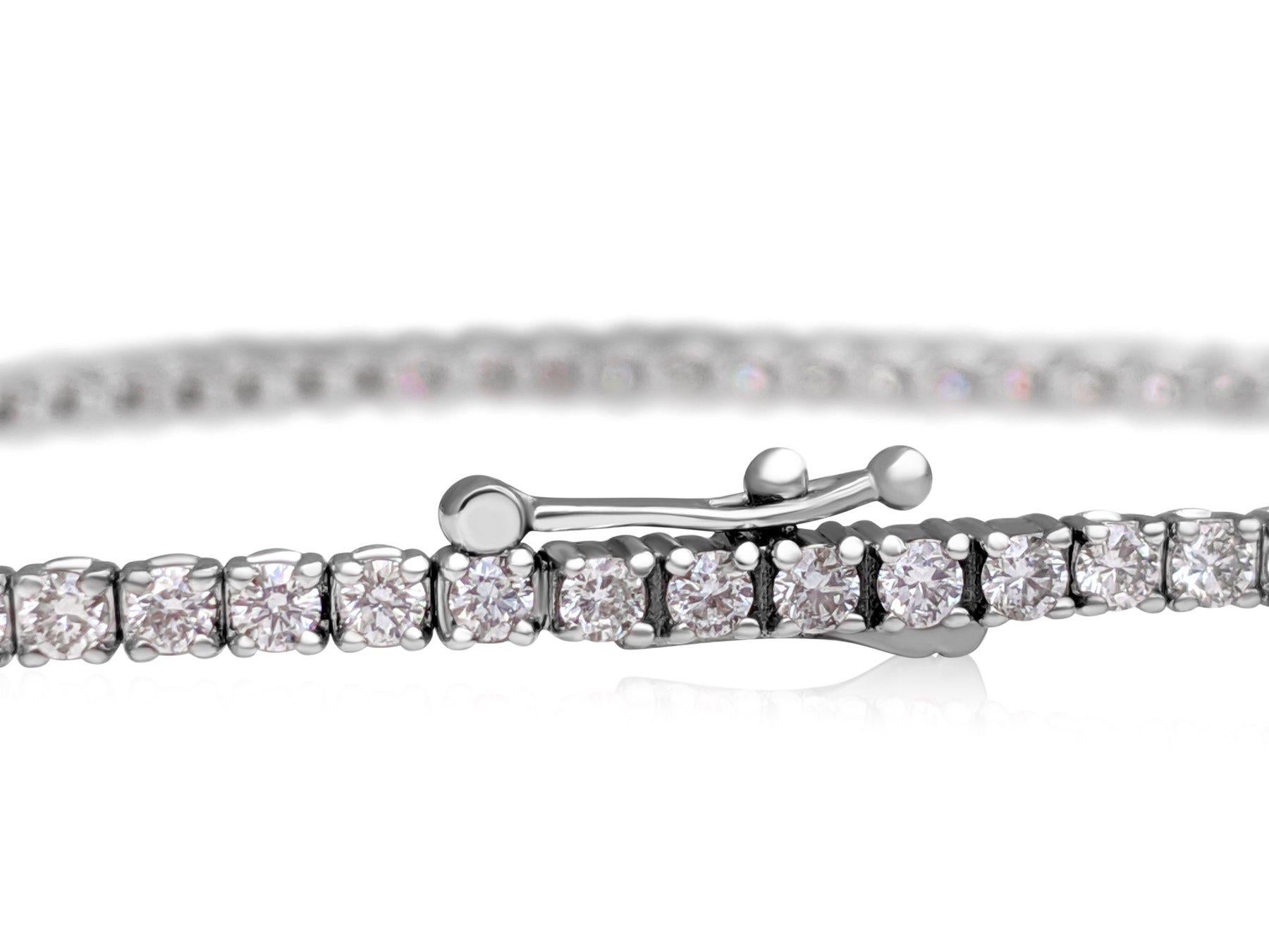 Women's NO RESERVE! - 2.23Ct Diamond Tennis 14K White Gold Bracelet For Sale