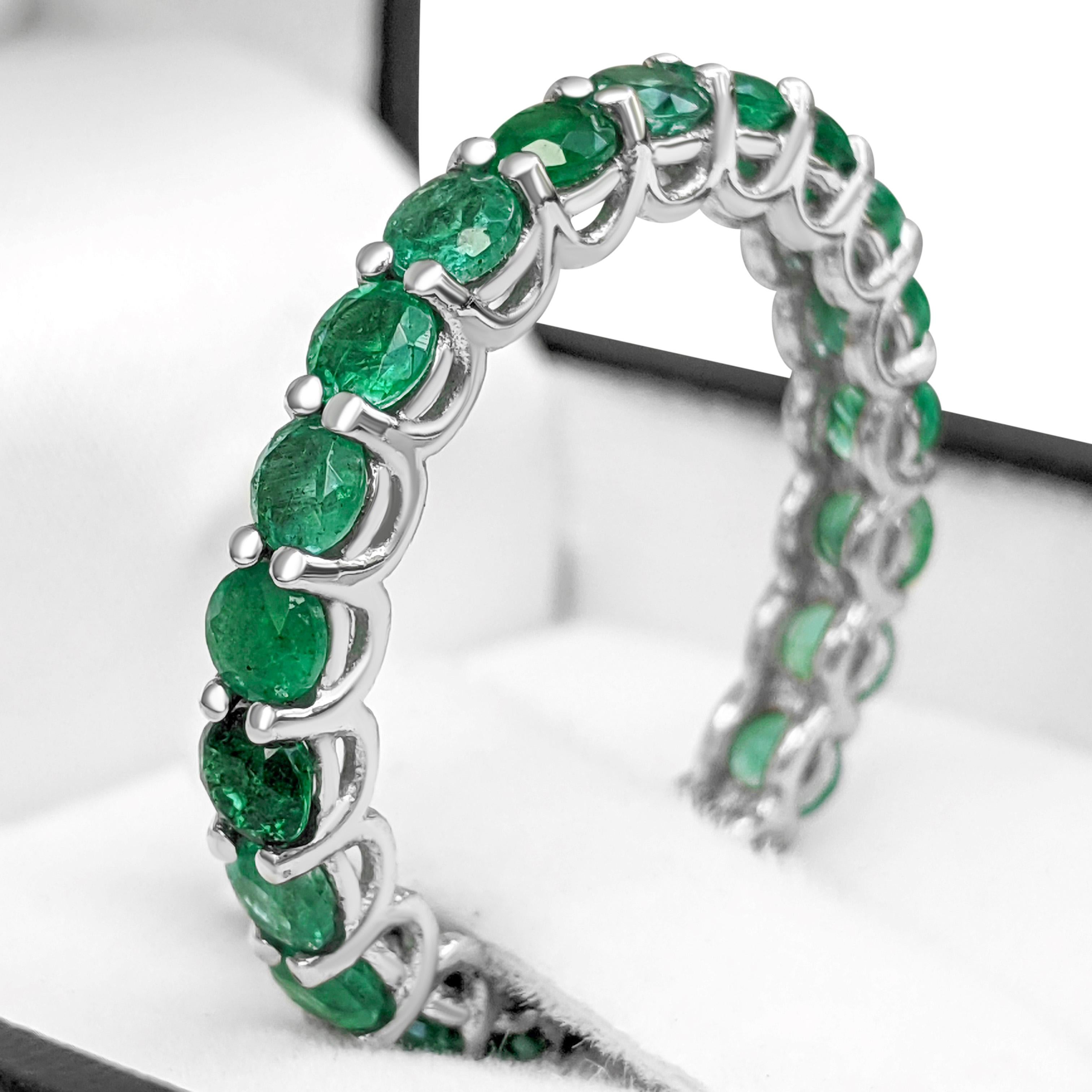 Women's $1 NO RESERVE! - 2.32cttw Natural Emeralds Eternity Band, 14K White Gold 