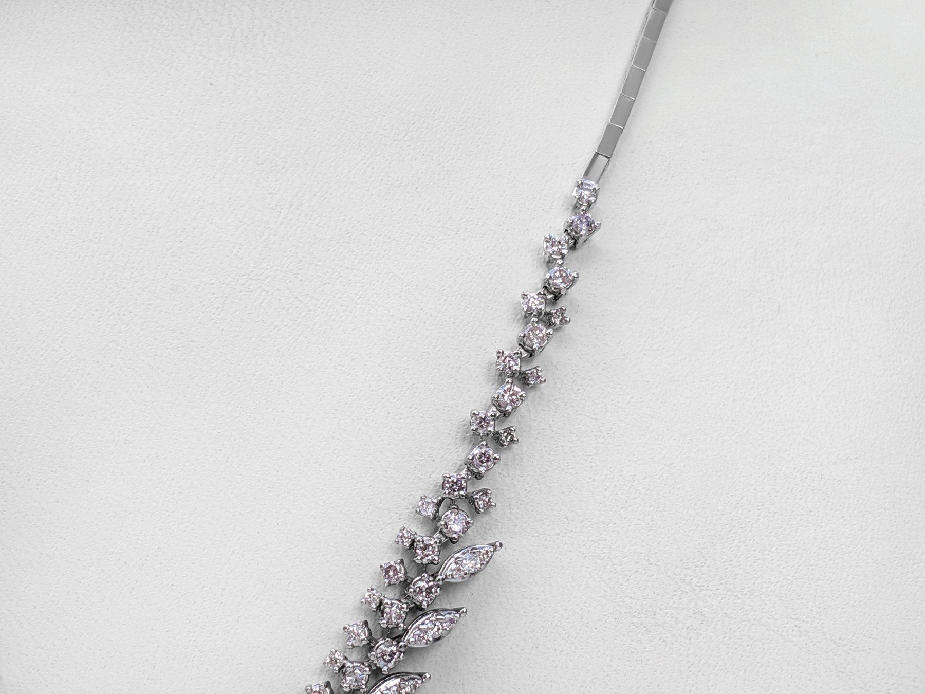 Art Déco NESSUNA RISERVA! - 2.45Ct Fancy Pink Diamond 14 kt. Collana con ciondolo in oro bianco in vendita