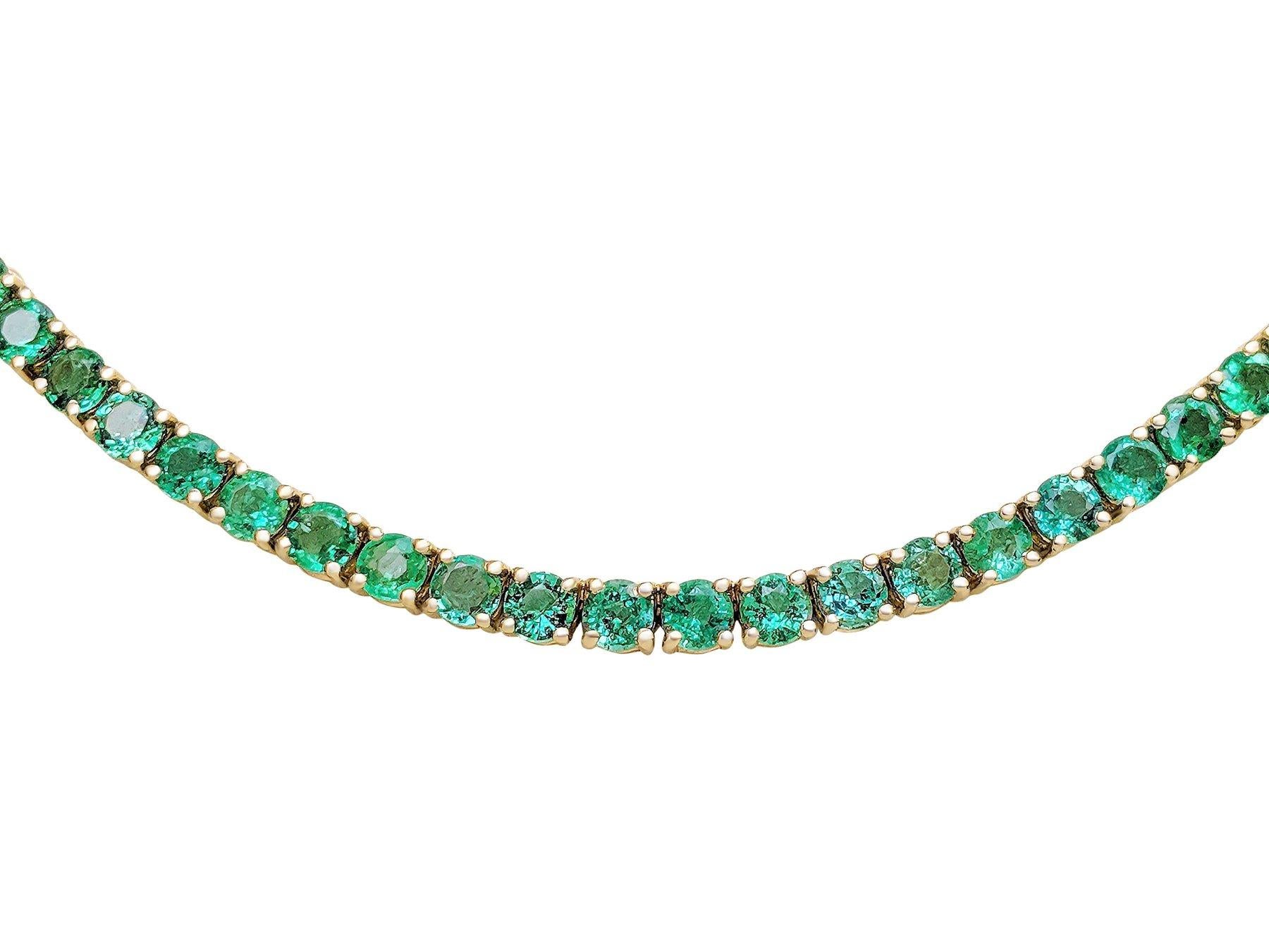 Women's NO RESERVE! 27.79 Carat Natural Emerald Riviera - 14 kt. Gold - Necklace For Sale
