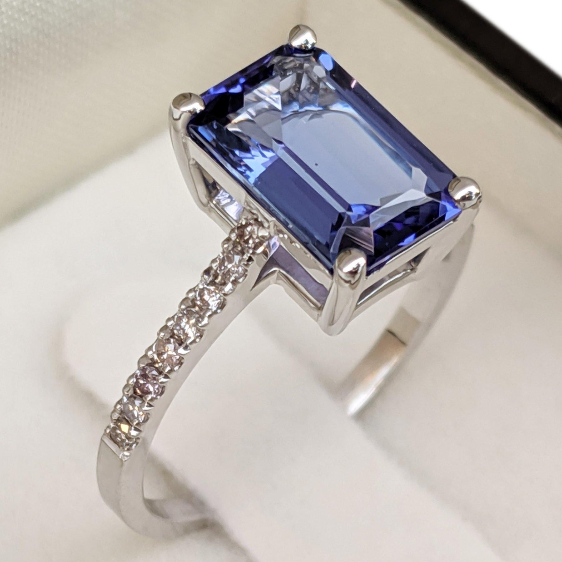 Cushion Cut $1 NO RESERVE!   2.80Ct Tanzanite & 0.18Ct Diamonds - 14 kt. White gold - Ring For Sale