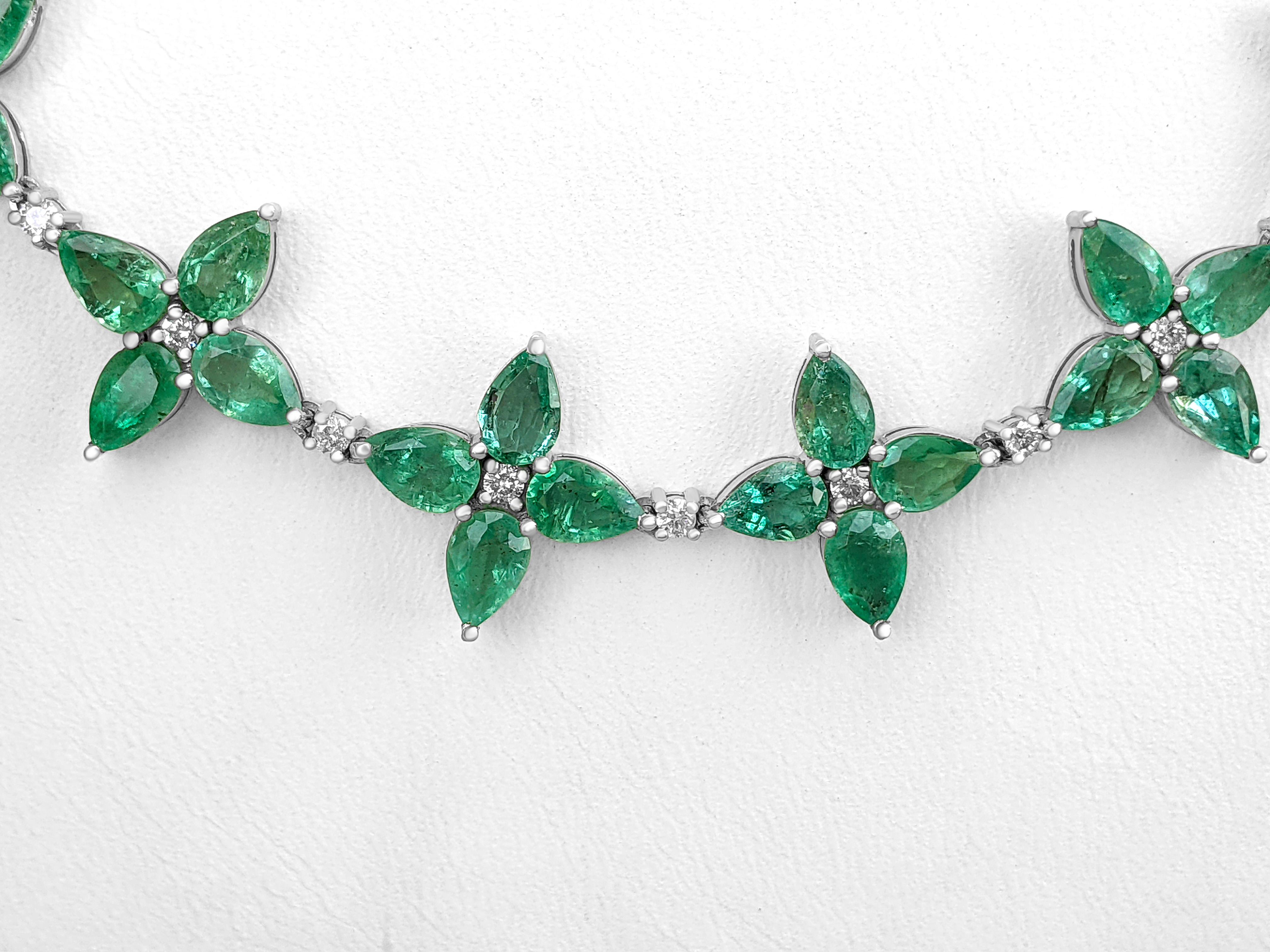 Art Deco 28.55cttw Pear Emeralds & 1.01 Carat Diamonds, 14k White Gold Necklace