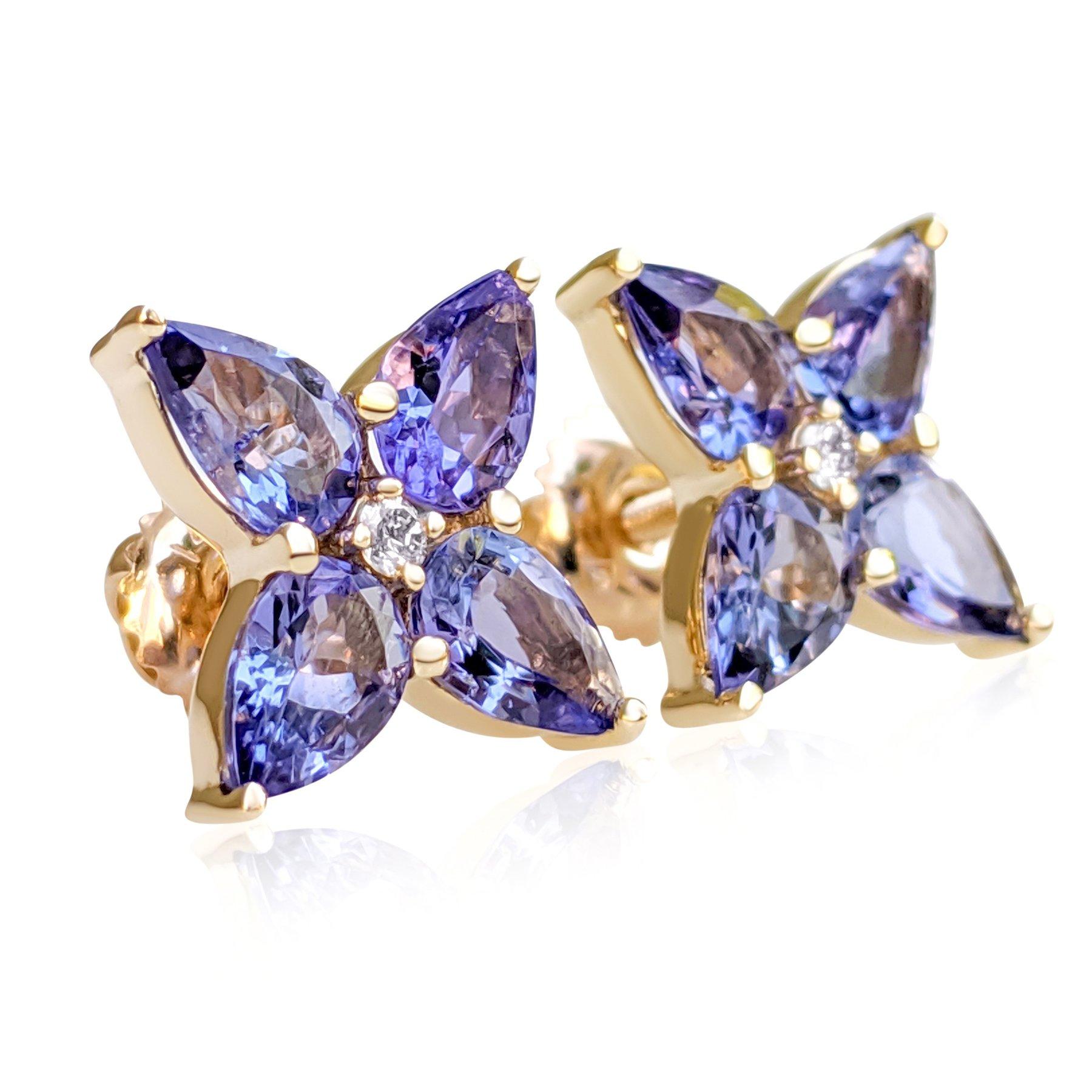 NO RESERVE! 3.00Ct Tanzanite and 0.05Ct Diamonds 14 kt. Yellow gold Earrings In New Condition For Sale In Ramat Gan, IL