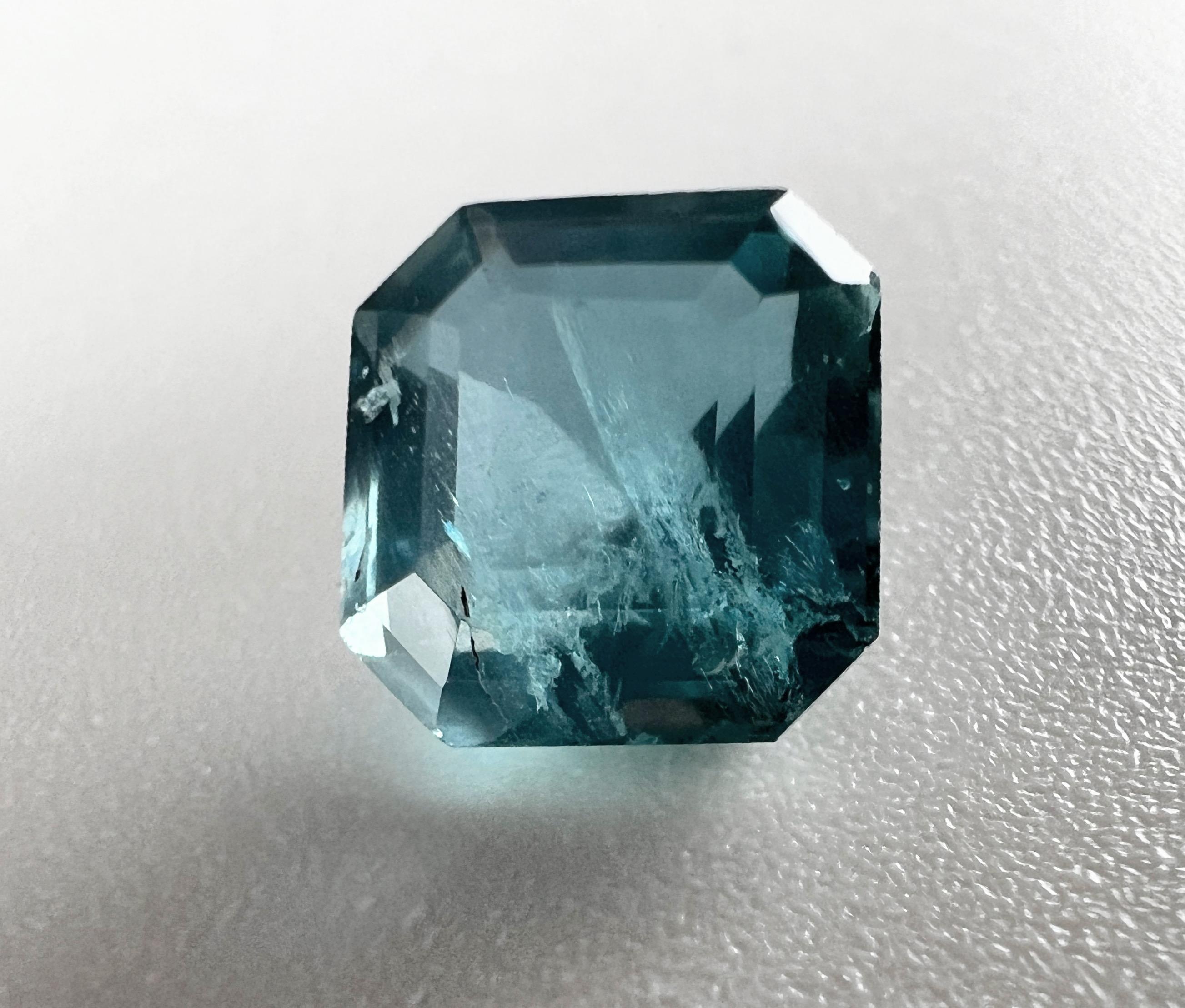 Pierre précieuse émeraude naturelle bleue verte non émaillée, non réservée, de 3,05 carats