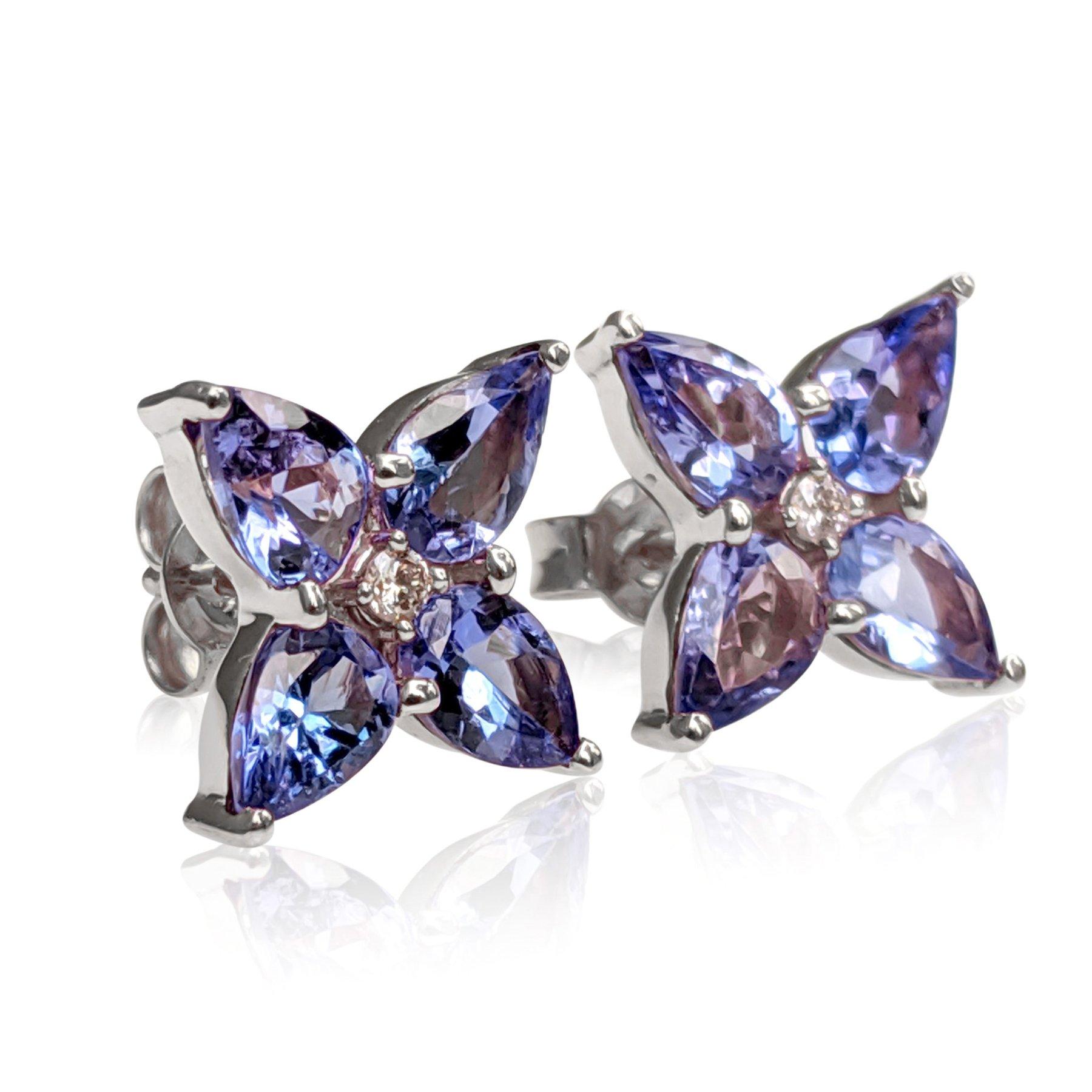Pear Cut NO RESERVE! 3.05Ct Tanzanite and 0.05Ct Diamonds 14 kt. White gold Earrings For Sale