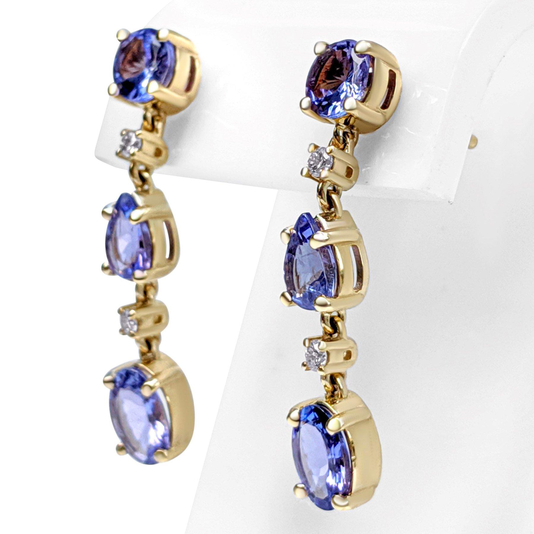 $1 NO RESERVE! 3.20Ct Tanzanite and 0.15Ct Diamonds 14 kt. Yellow gold Earrings In New Condition In Ramat Gan, IL
