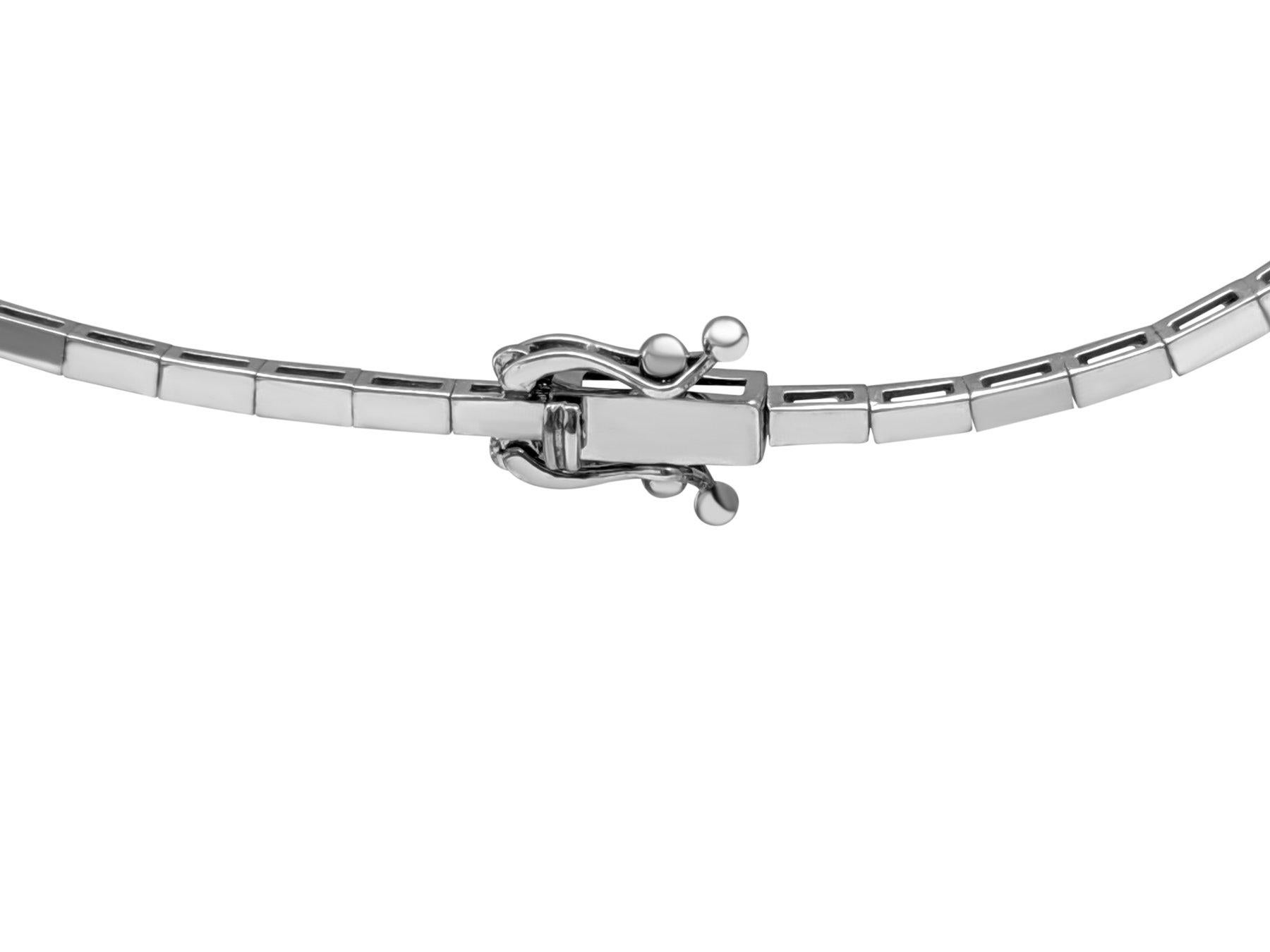 Round Cut NO RESERVE!  -  3.51 Carat Fancy Pink Diamonds 14K White Gold Necklace For Sale