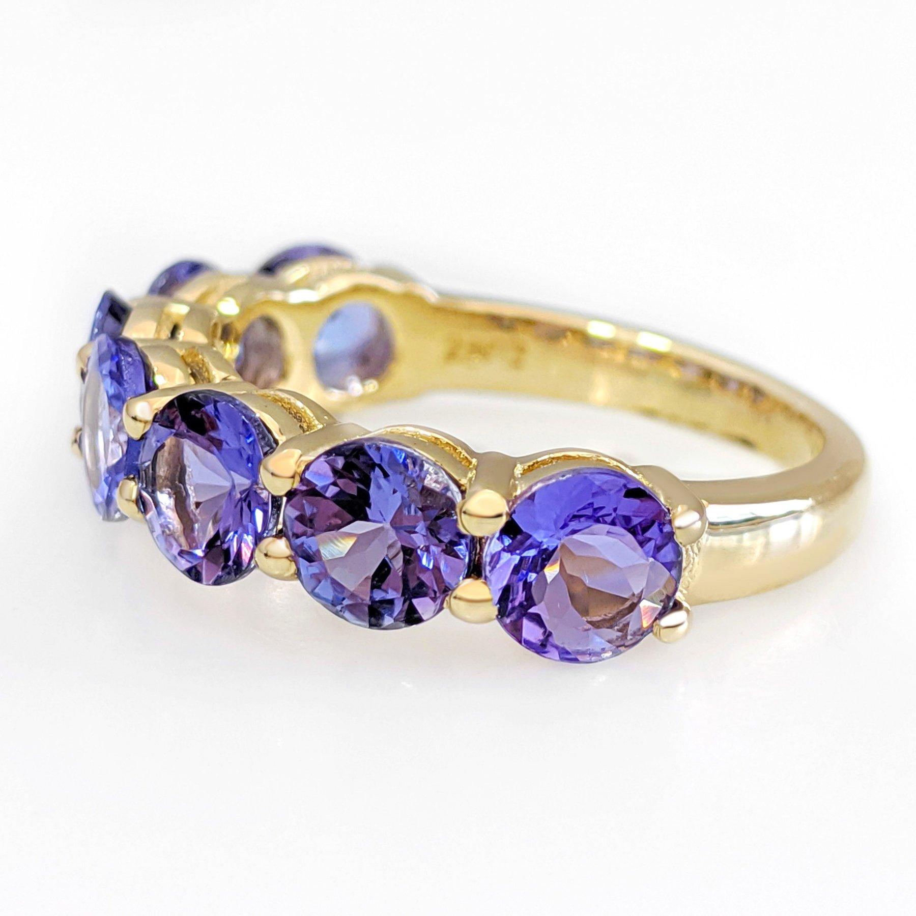 Round Cut NO RESERVE! 3.66 Carat Tanzanite 7 Stone Eternity Band 14kt Yellow gold - Ring For Sale