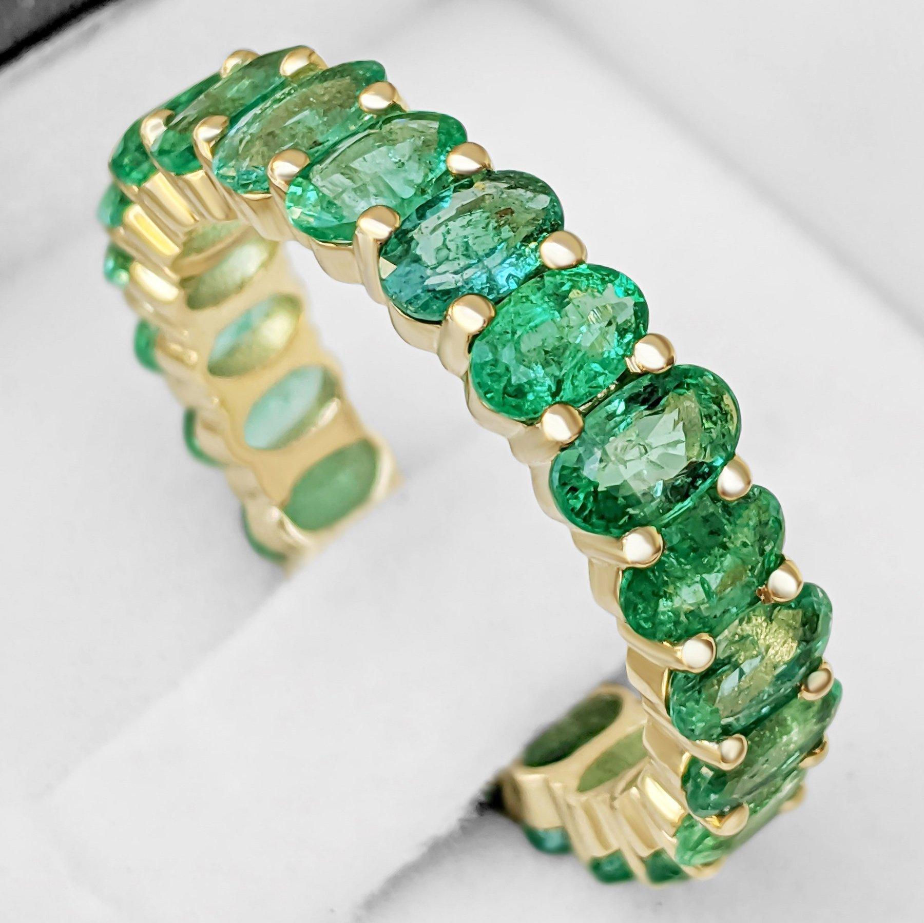 NO RESERVE!  3.80 cttw Natural Emeralds Eternity Band - 14k Yellow Gold 1