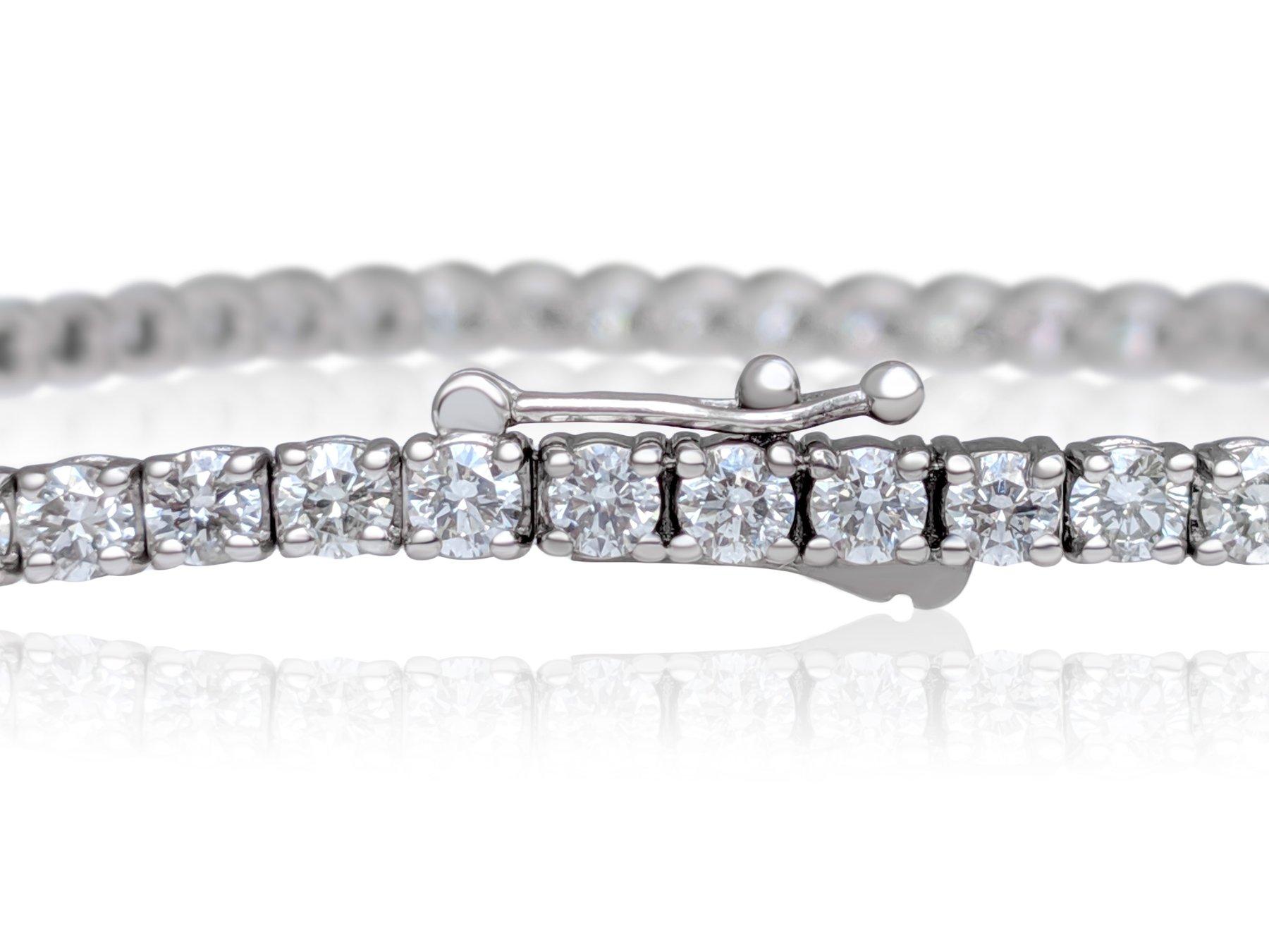 Art Deco NO RESERVE! 4.10 Carat Diamond Tennis 14K White Gold Bracelet For Sale