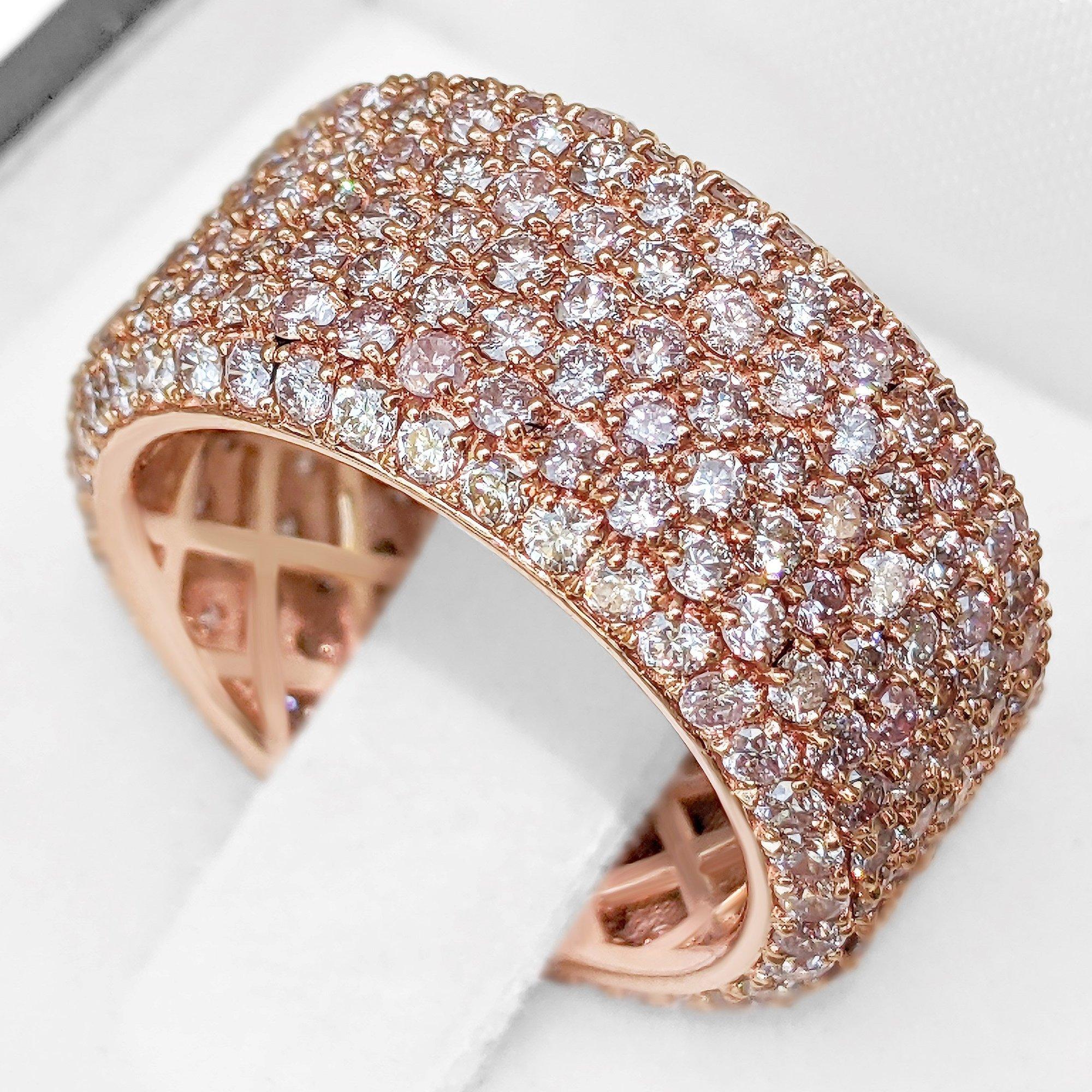 NO RESERVE! 4.30 Carat Fancy Pink Diamonds Eternity Band Pink gold - Ring In New Condition For Sale In Ramat Gan, IL