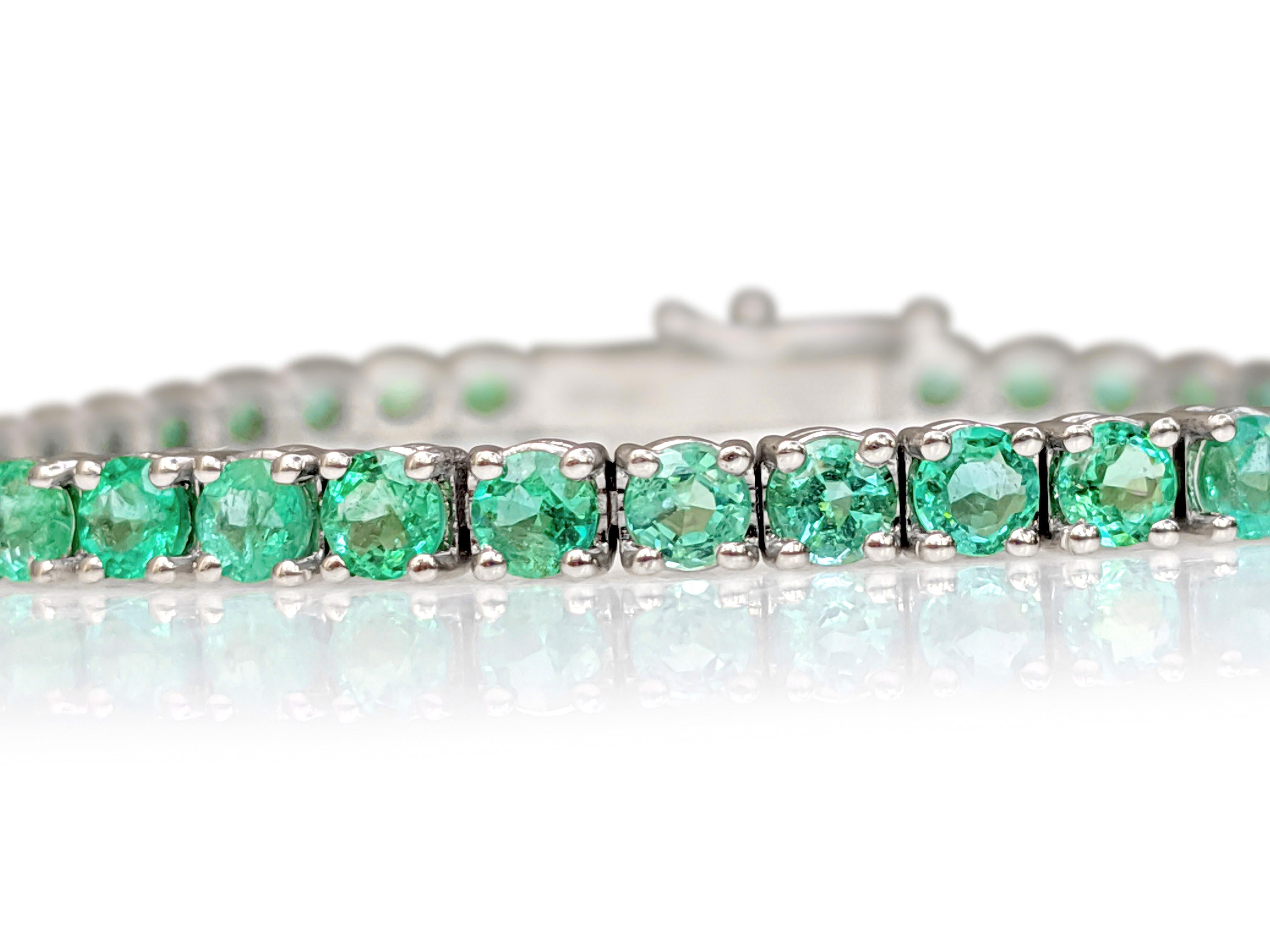 $1 NO RESERVE!  4.32 Carat Emerald Tennis Riviera - 14 kt. White gold - Bracelet In New Condition For Sale In Ramat Gan, IL