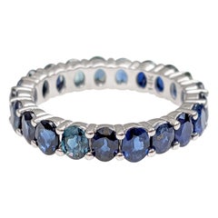 NO RESERVE! Eternity-Ring mit 4,55 Karat Saphir - Saphir - 14kt Weißgold - Ring