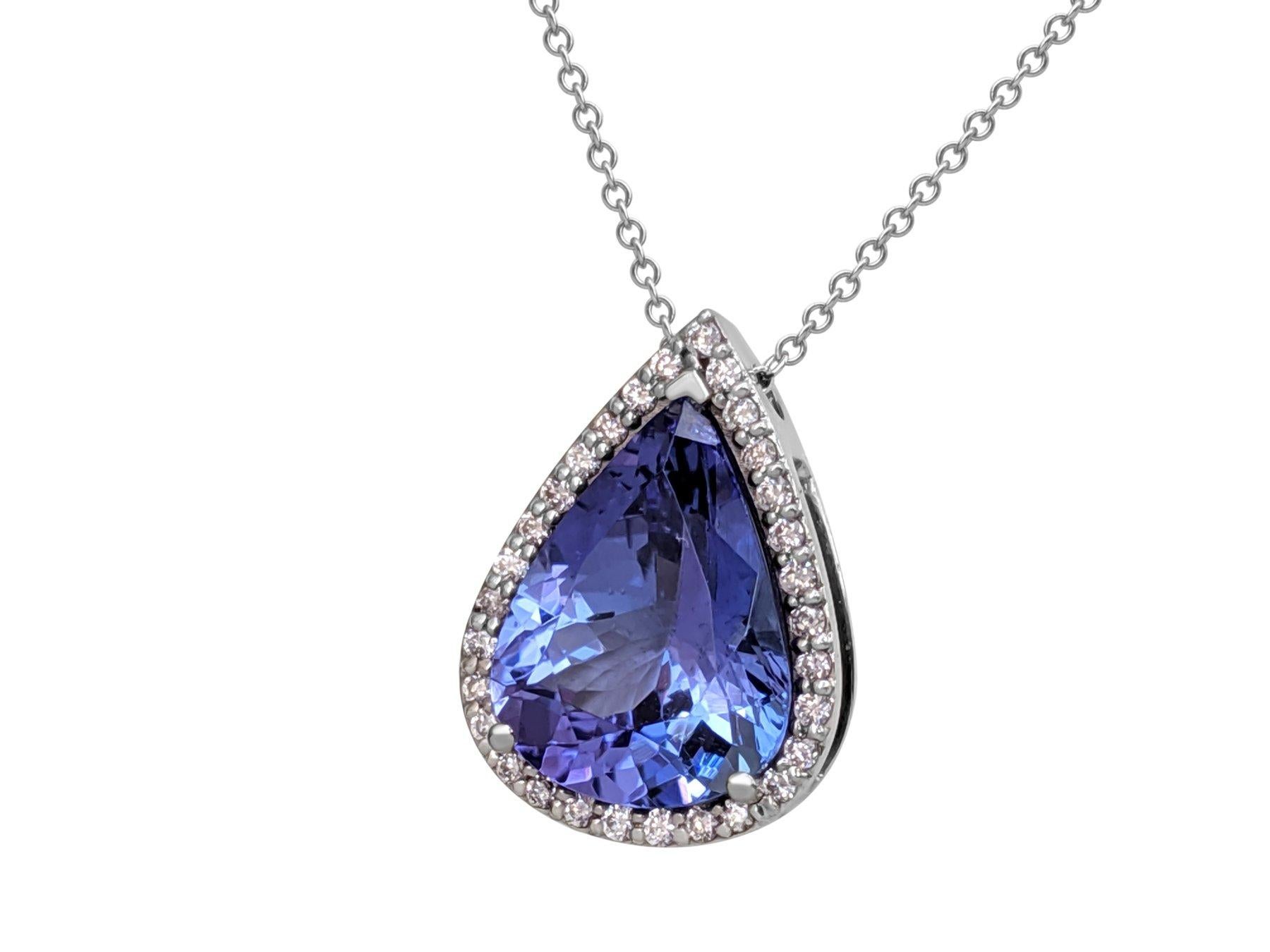 Pear Cut NO RESERVE! 4.66 Ct Tanzanites & 0.21Ct Diamonds 14 kt. White gold Necklace For Sale