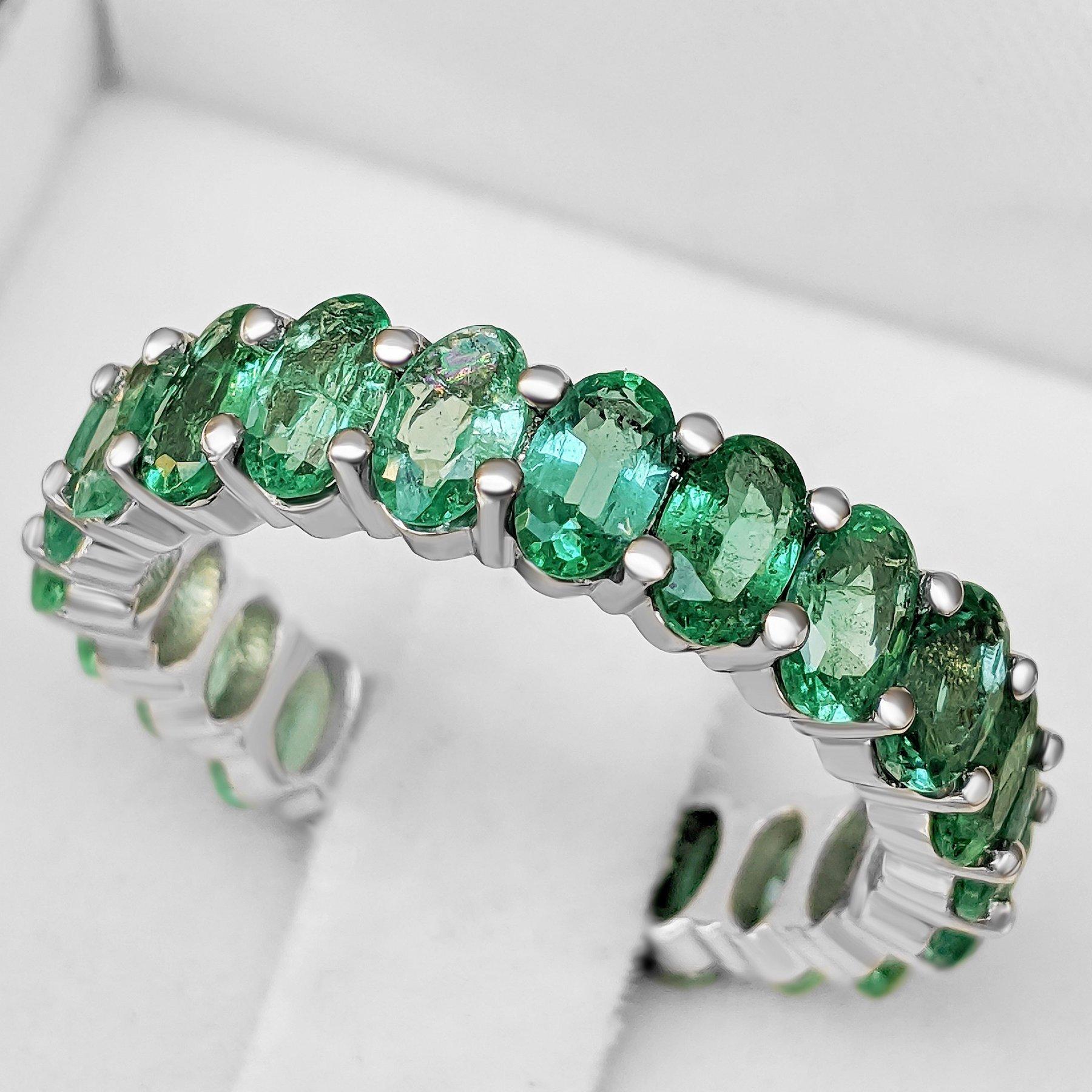 Oval Cut $1 NO RESERVE!   4.70 cttw Natural Emeralds Eternity Band - 14k White Gold