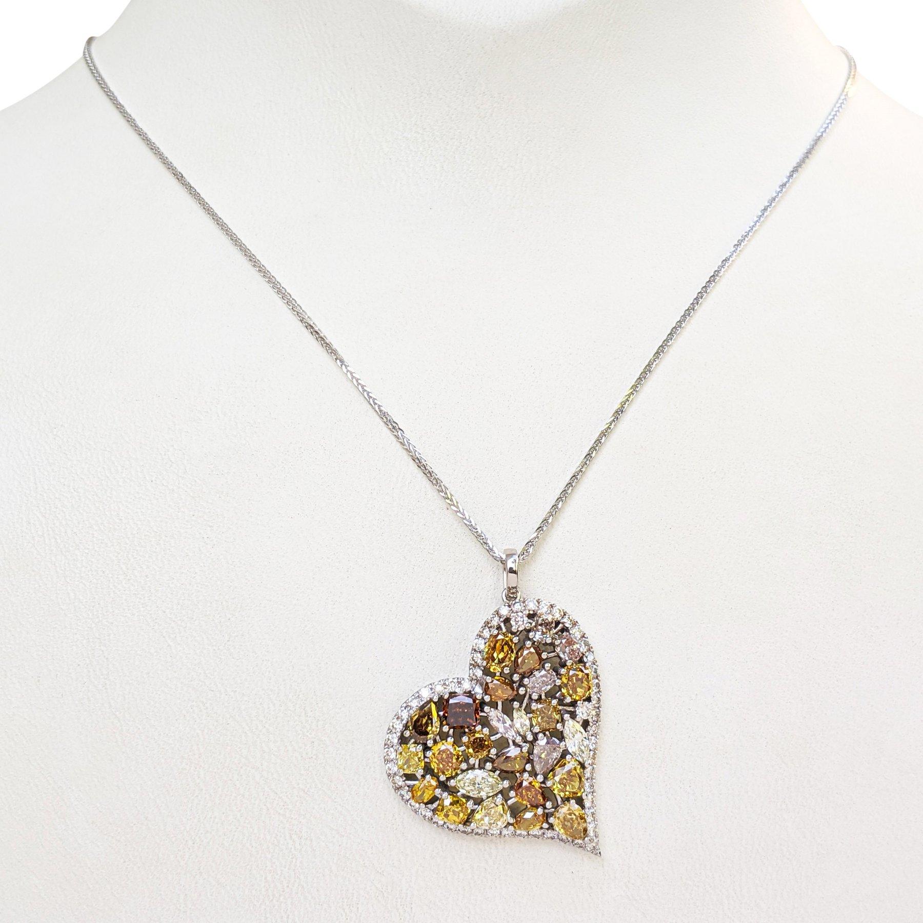 Women's NO RESERVE! 4.70Ct Fancy Diamond & 0.55Ct Diamond 14 kt. Gold Pendant Necklace For Sale
