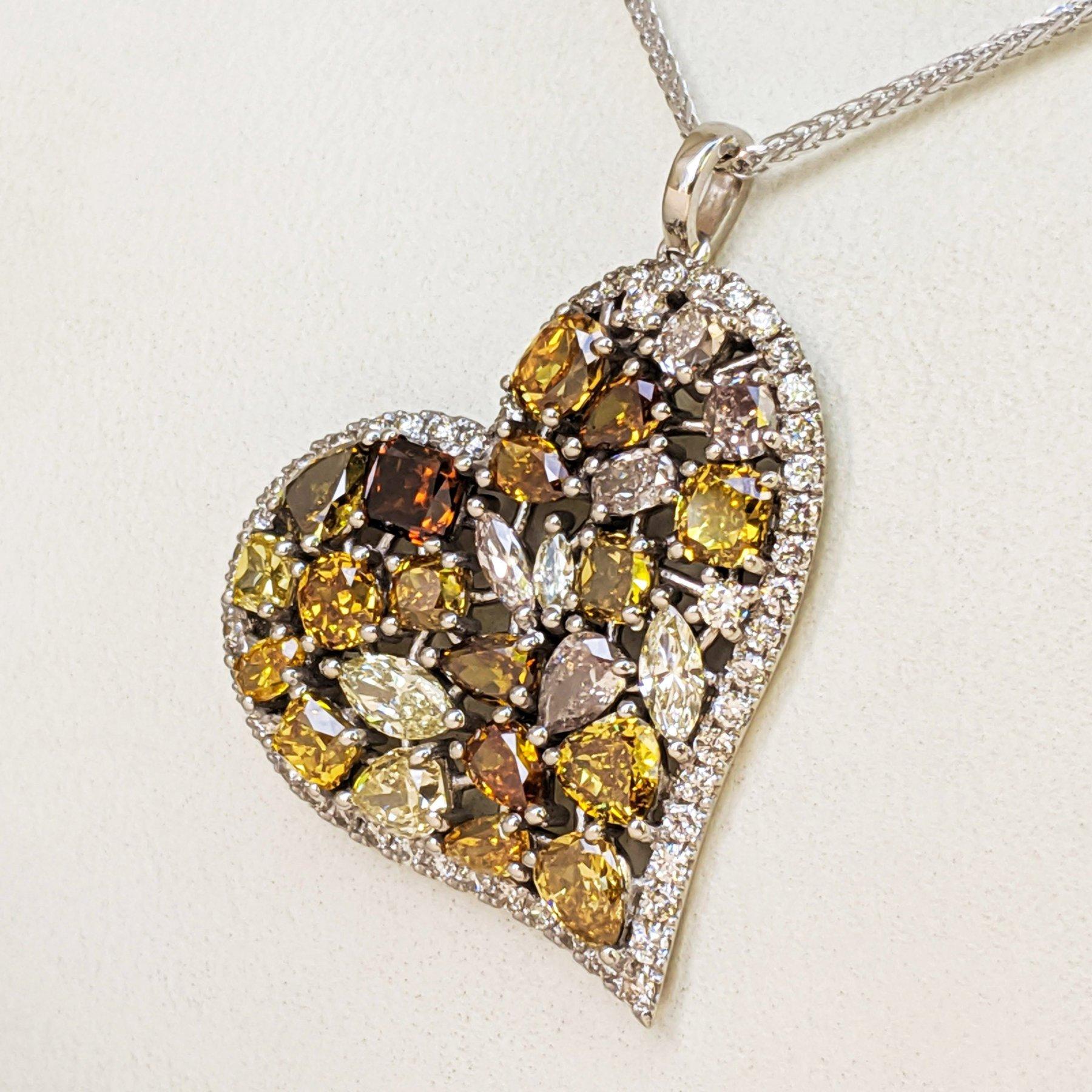 NO RESERVE! 4.70Ct Fancy Diamond & 0.55Ct Diamond 14 kt. Gold Pendant Necklace For Sale 1
