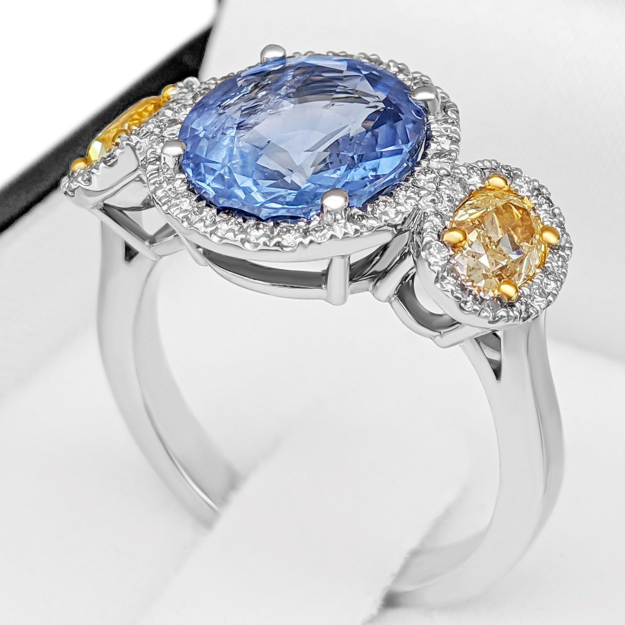 Art Deco NO RESERVE!  - 4.95ct Sapphire & 1.35Cttw Diamonds- 14K White & Yellow Gold Ring