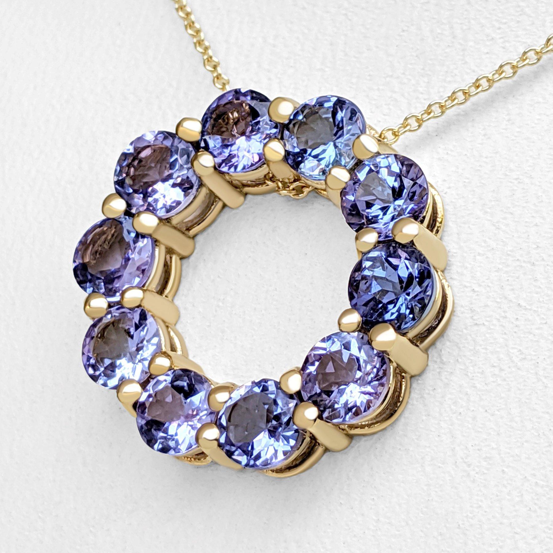 NO RESERVE! 5.01 Carat Tanzanite Circle - 14 kt. Yellow Gold - Pendant Necklace For Sale 2