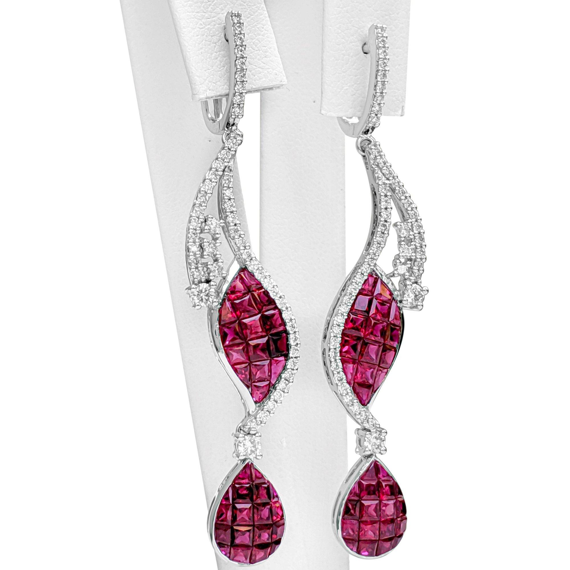 NO RESERVE!  -  5.12cttw Ruby & 0.84Ct Diamonds - 18 kt. White Gold Earrings In New Condition For Sale In Ramat Gan, IL