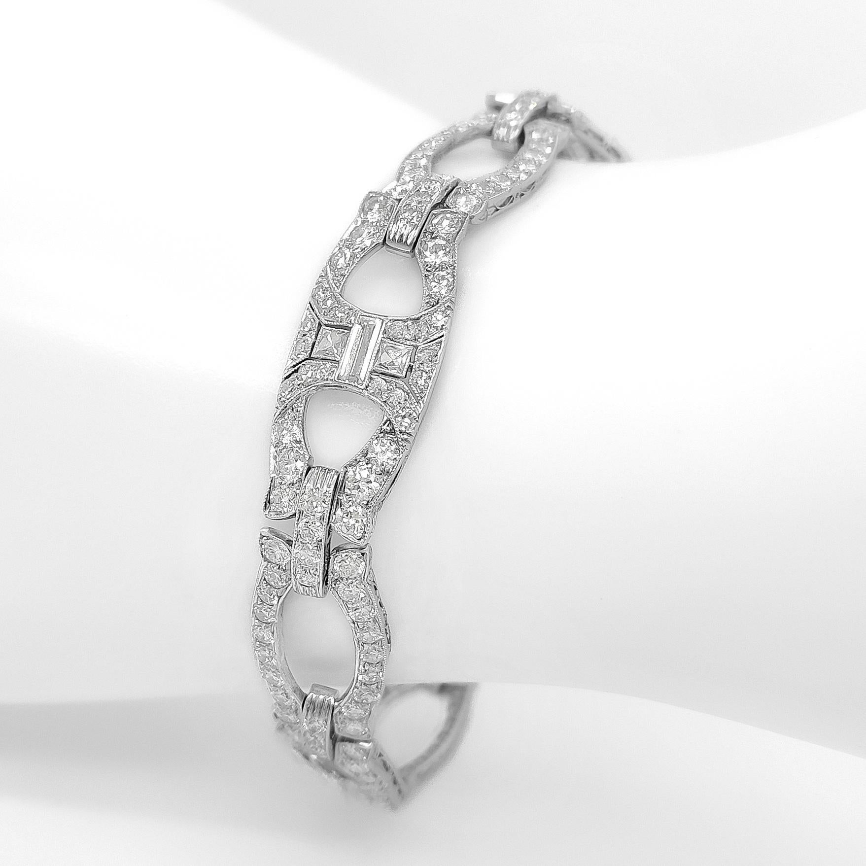 5,88 quilates de diamantes redondos naturales VVS - VS D-E Pulsera de oro de 18k en Nuevo Estado en Ramat Gan, IL