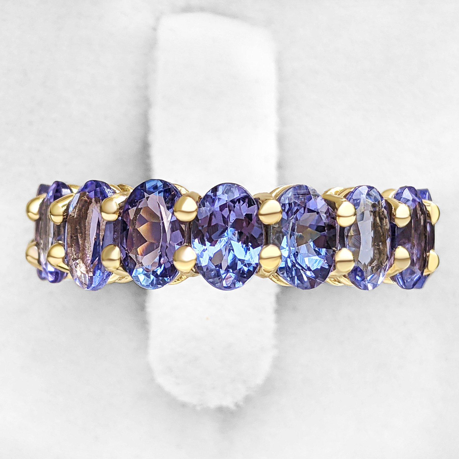 Art Deco NO RESERVE! 7.31 Carat Tanzanite Eternity Band - 14 kt. Yellow Gold - Ring For Sale