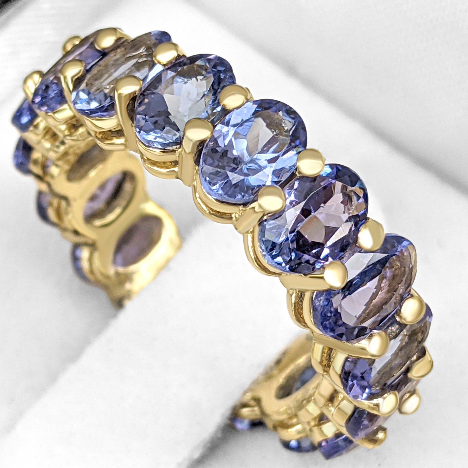 Women's NO RESERVE! 7.31 Carat Tanzanite Eternity Band - 14 kt. Yellow Gold - Ring For Sale