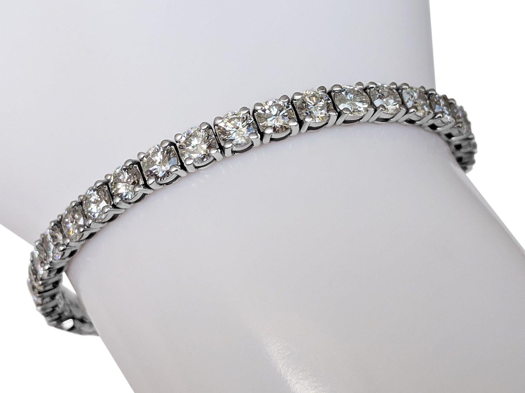 NO RESERVE!  9.12 Carat Diamond Tennis 14K White Gold Bracelet In New Condition In Ramat Gan, IL