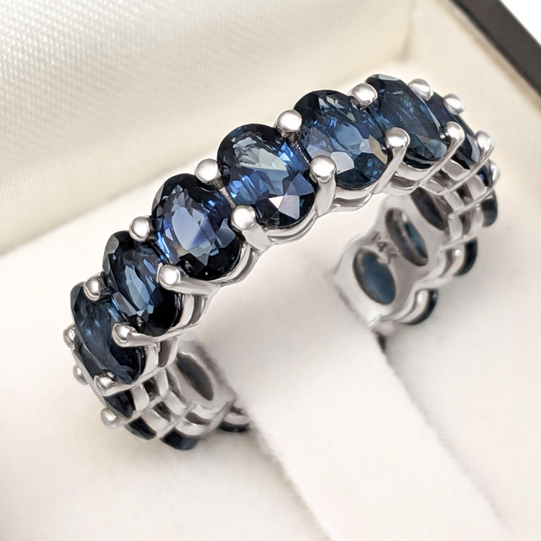 Art Deco NO RESERVE! 9.93 Carat Sapphire Eternity Band - 14 kt. White Gold - Ring For Sale