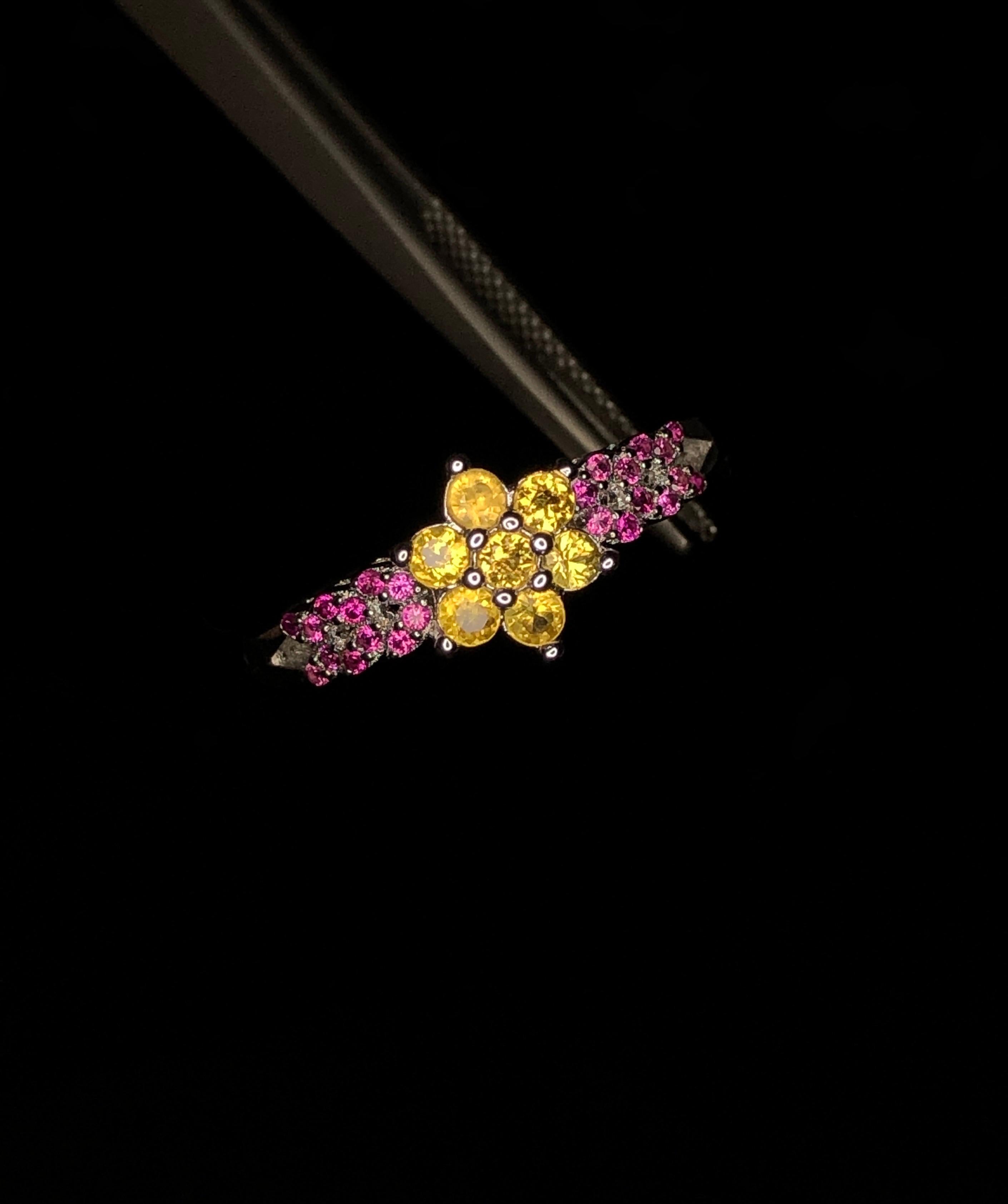Women's or Men's No Reserve-Beautiful Floral Yellow Sapphire/ Hot Pink Malawi Garnet Ring 925 