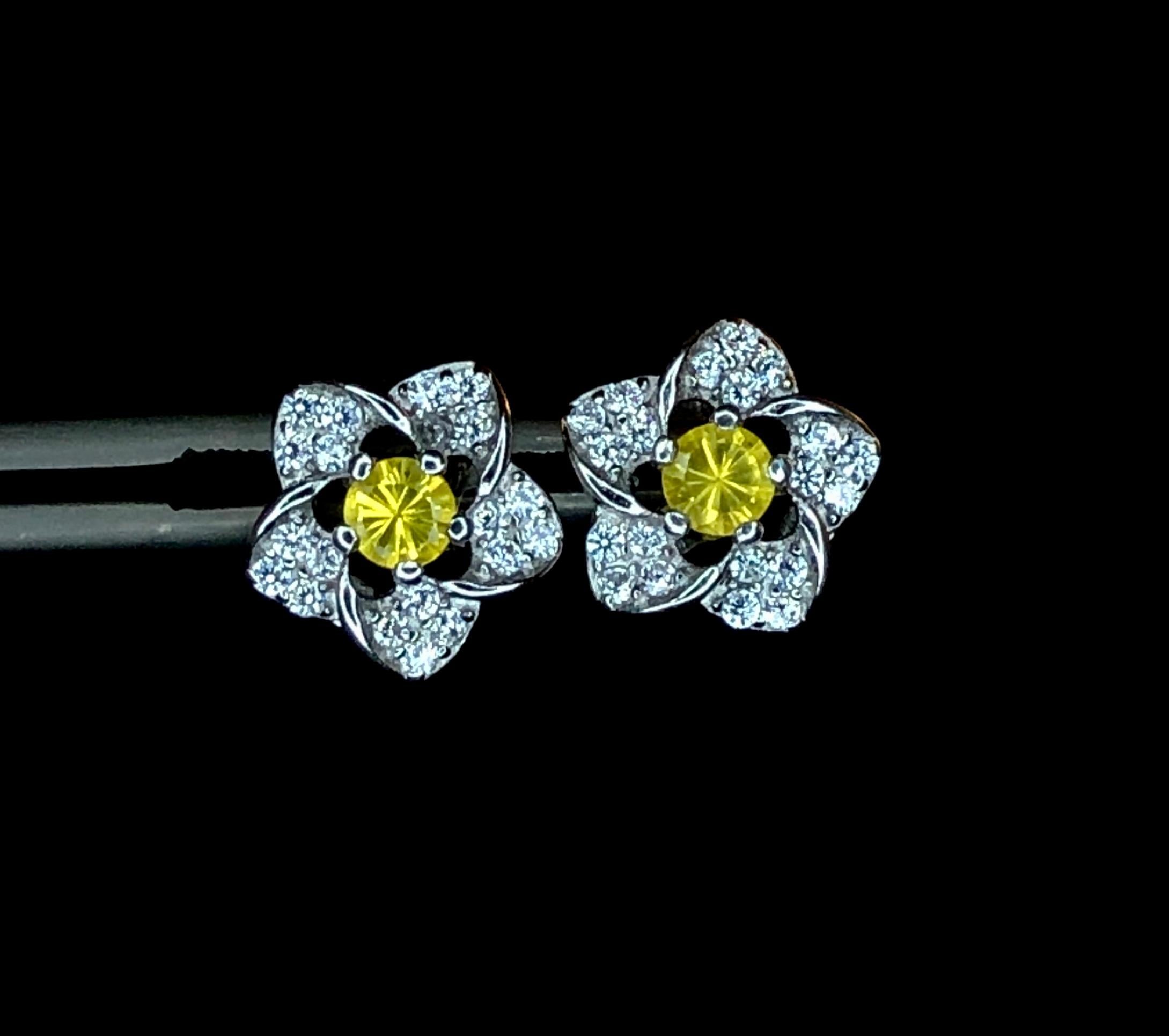 Round Cut No Reserve Beautiful Yellow Sapphire Ceylon Earrings Cubic Zirconia   For Sale