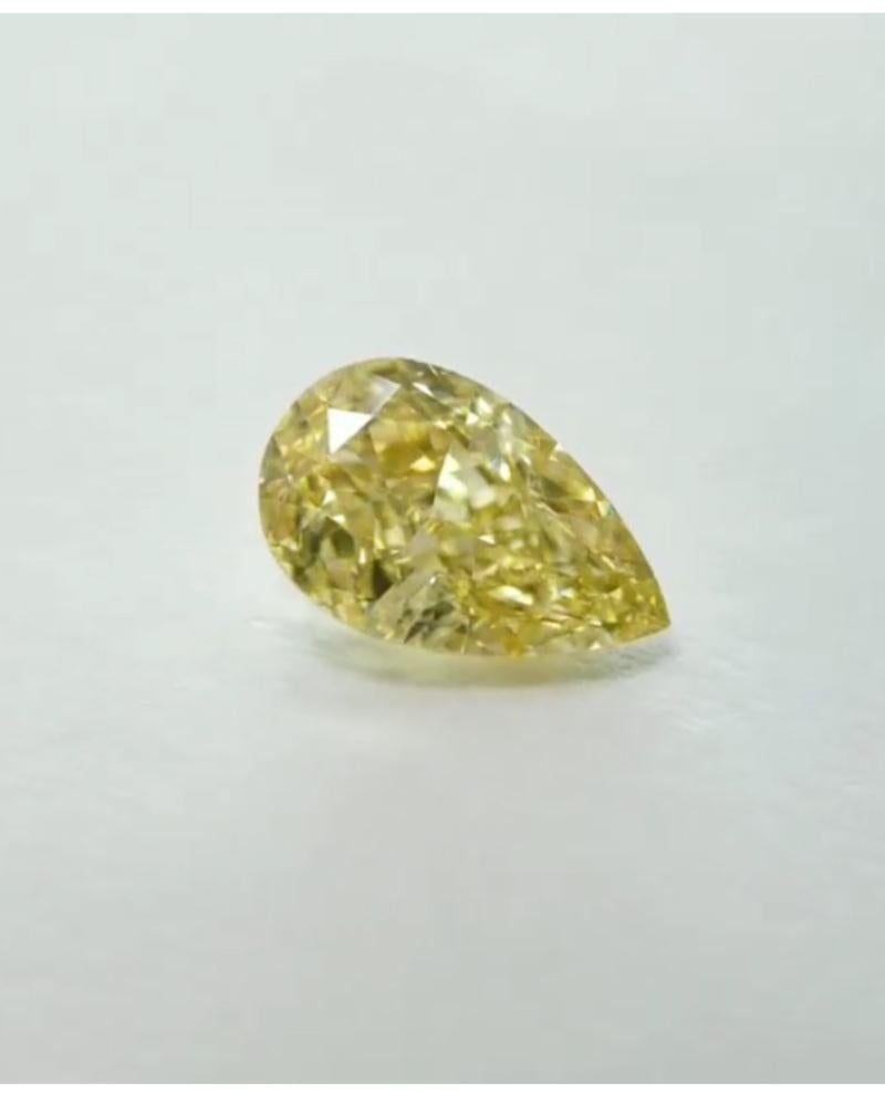 NO RESERVE! GIA certified ct 1, 02 of fancy yellow brownish diamond In New Condition For Sale In Massafra, IT