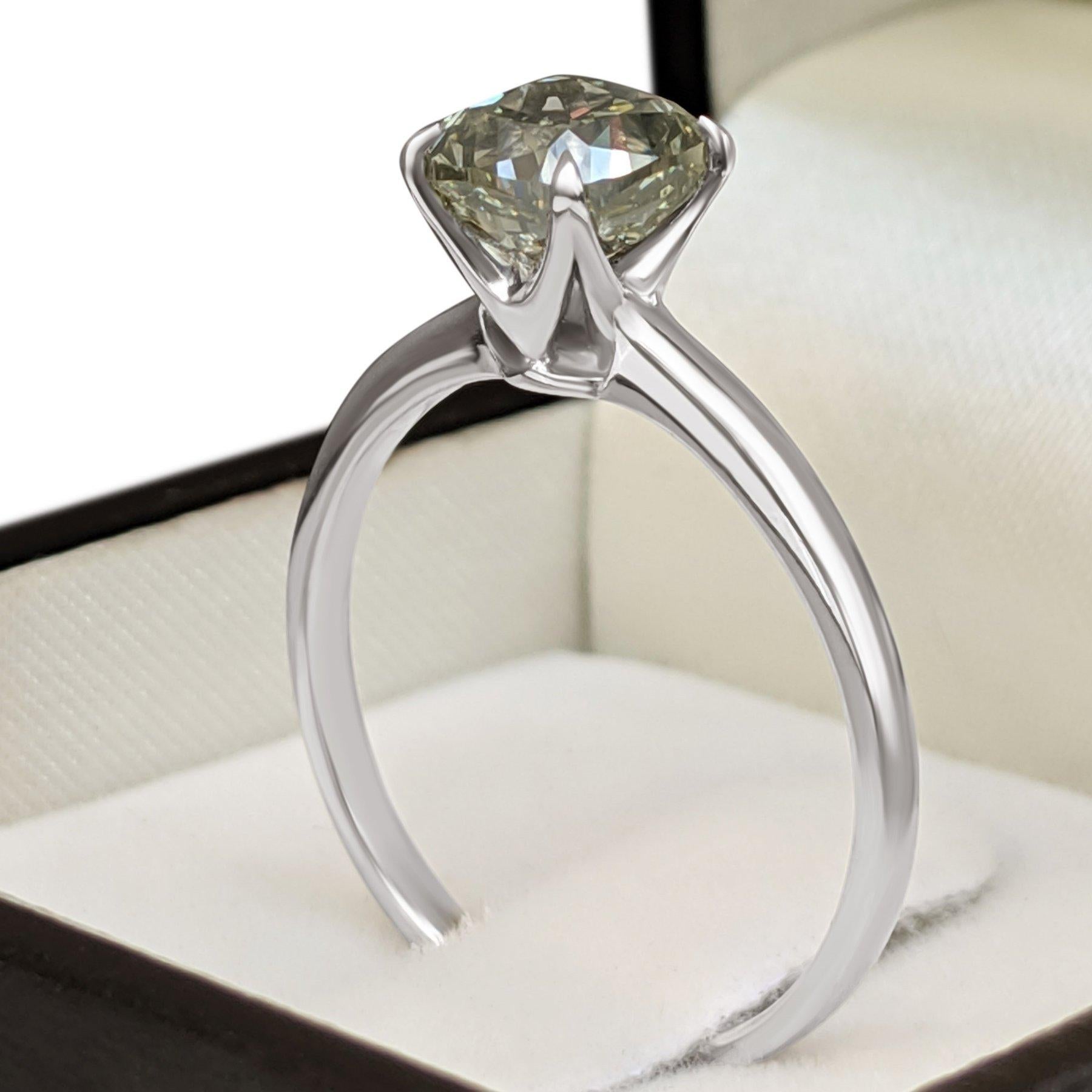 Art Deco NO RESERVE!  IGI 1.66ct Natural Green Diamond Solitaire14K White Gold Ring For Sale