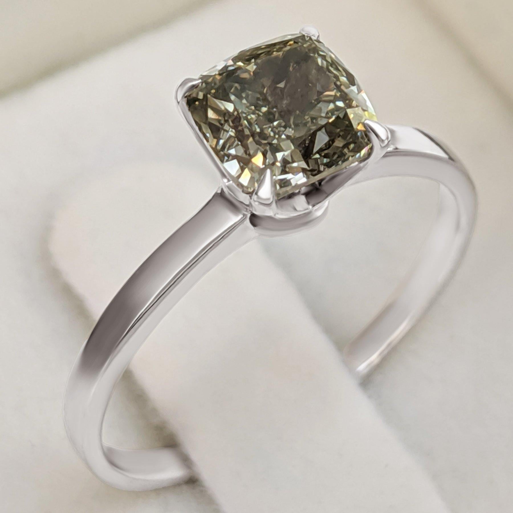 NO RESERVE!  IGI 1.66ct Natural Green Diamond Solitaire14K White Gold Ring For Sale 1