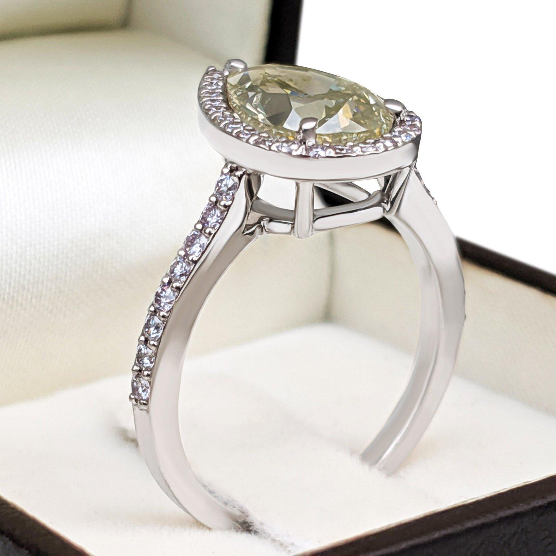 Pear Cut NO RESERVE! IGI 3.10 cttw Fancy Greenish Yellow Diamonds - 18K White Ring For Sale