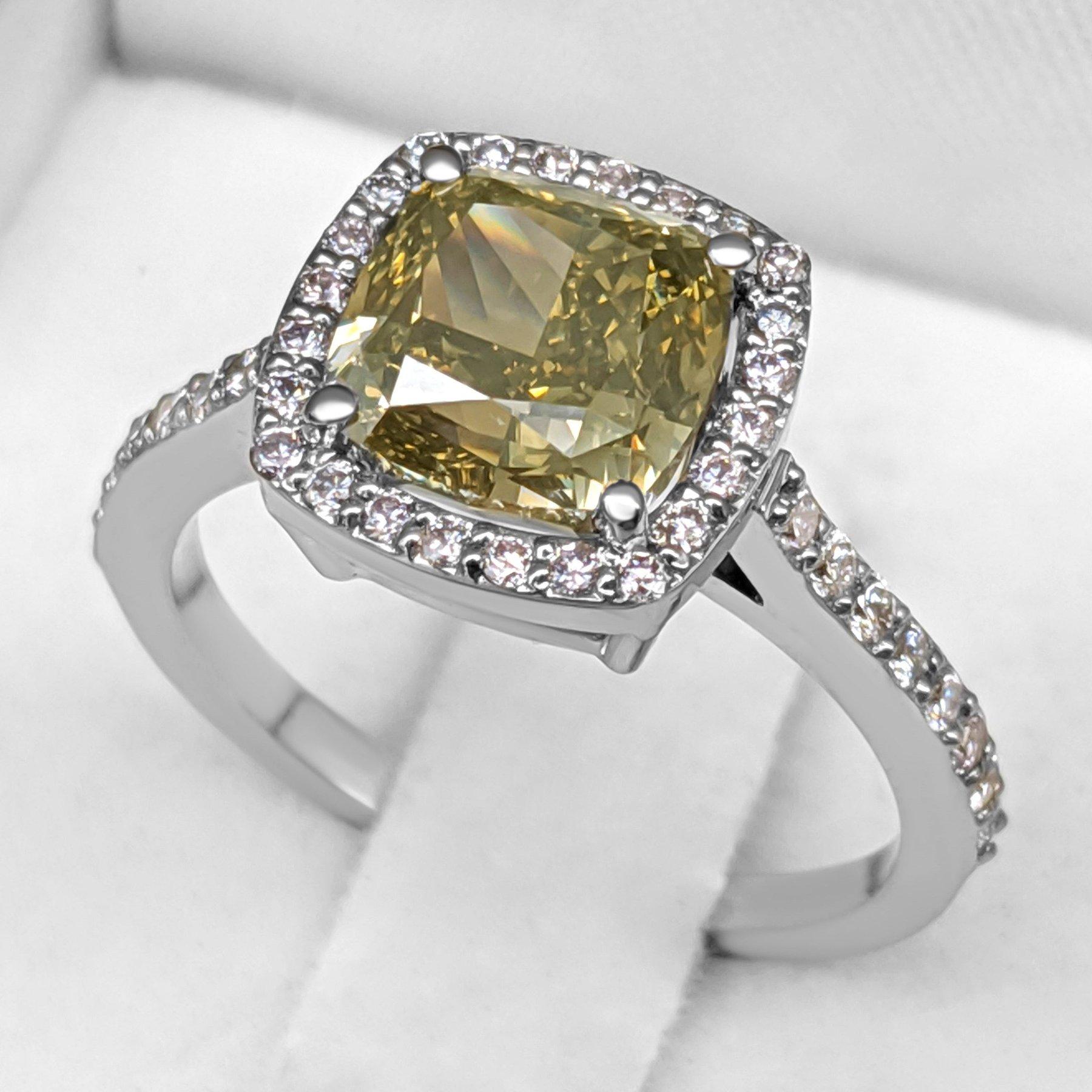 Cushion Cut NO RESERVE! IGI 3.63 cttw Fancy Greenish Yellow Diamonds - 18K White Ring For Sale