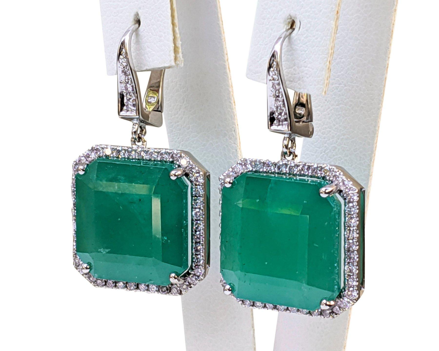 NO RESERVE! IGI 37.00Ct Emerald & 0.90Ct Diamonds - 18 kt. White gold - Earrings In New Condition For Sale In Ramat Gan, IL
