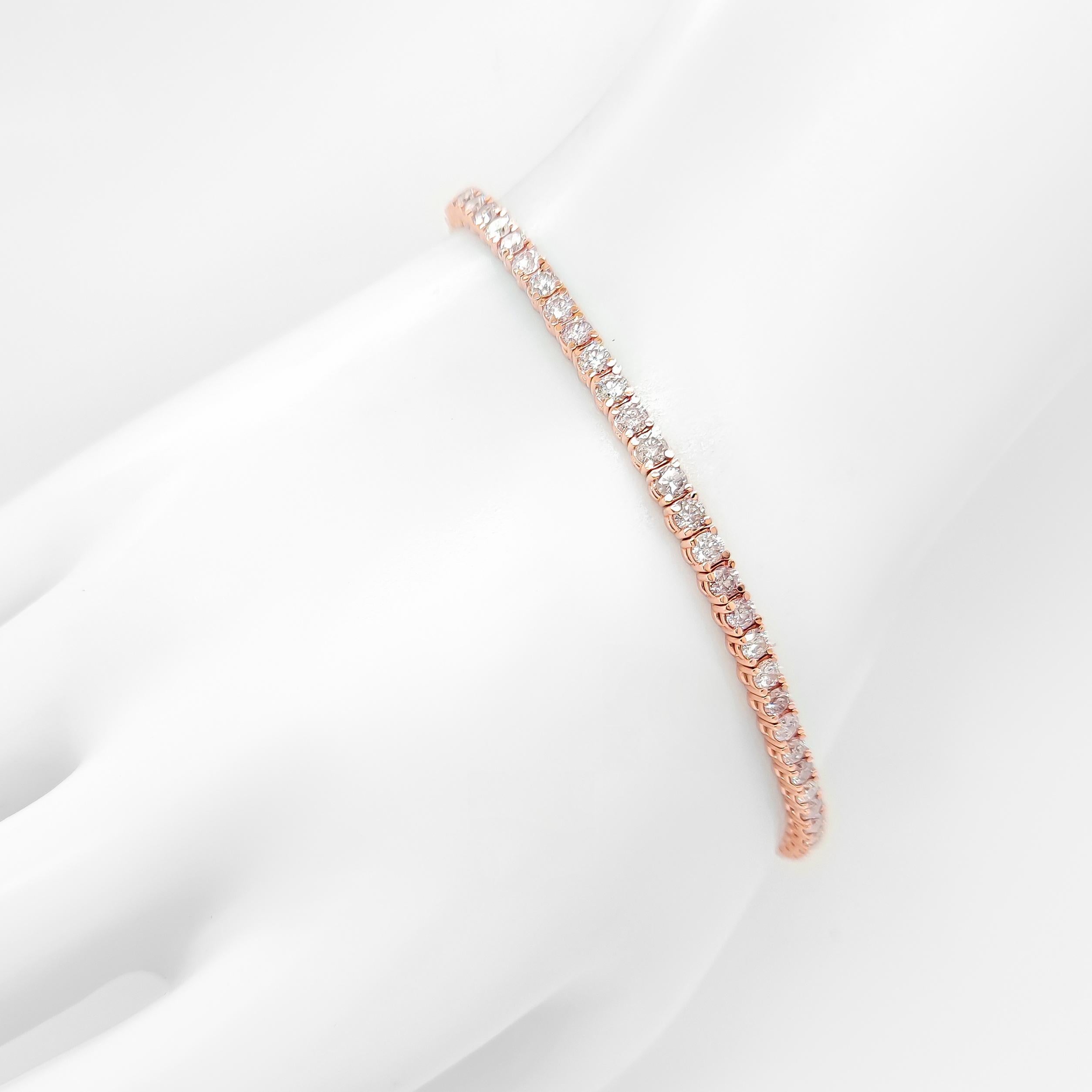 Bracciale in oro 14K con diamanti tondi naturali Pink Diamond certificati IGI da 4,40 carati In condizioni Nuovo a Ramat Gan, IL