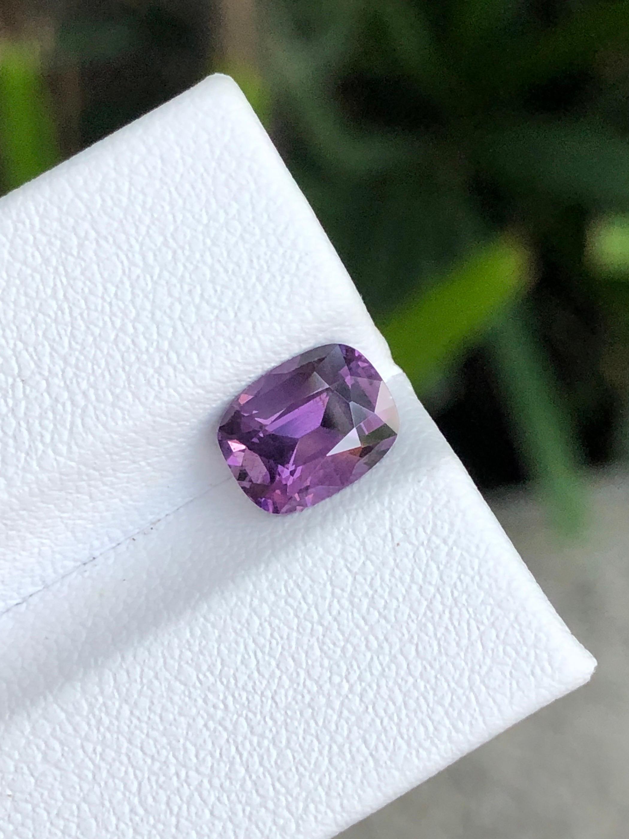No Reserve Natural Violet Purple Spinel Burma Step Cushion  In New Condition For Sale In Bangkok, TH