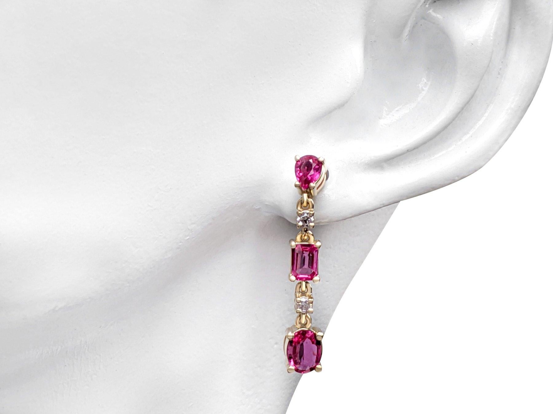 Mixed Cut $1 NO RESERVE! NO HEAT 1.40Ct Ruby & 0.08Ct Fancy Pink 14kt Yellow gold Earrings