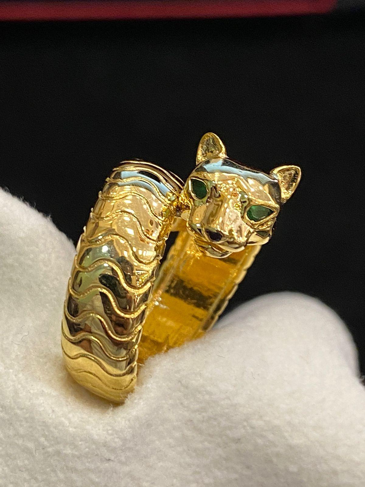 Women's Panther Ring in 18k Gold For Sale