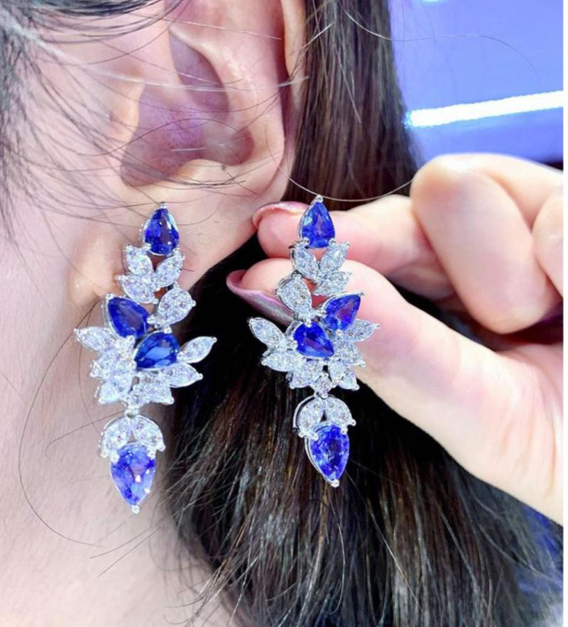 Preis ohne Reservierung.Ct 9,10 von Ceylon Blu Saphiren und Diamanten im Zustand „Neu“ im Angebot in Massafra, IT