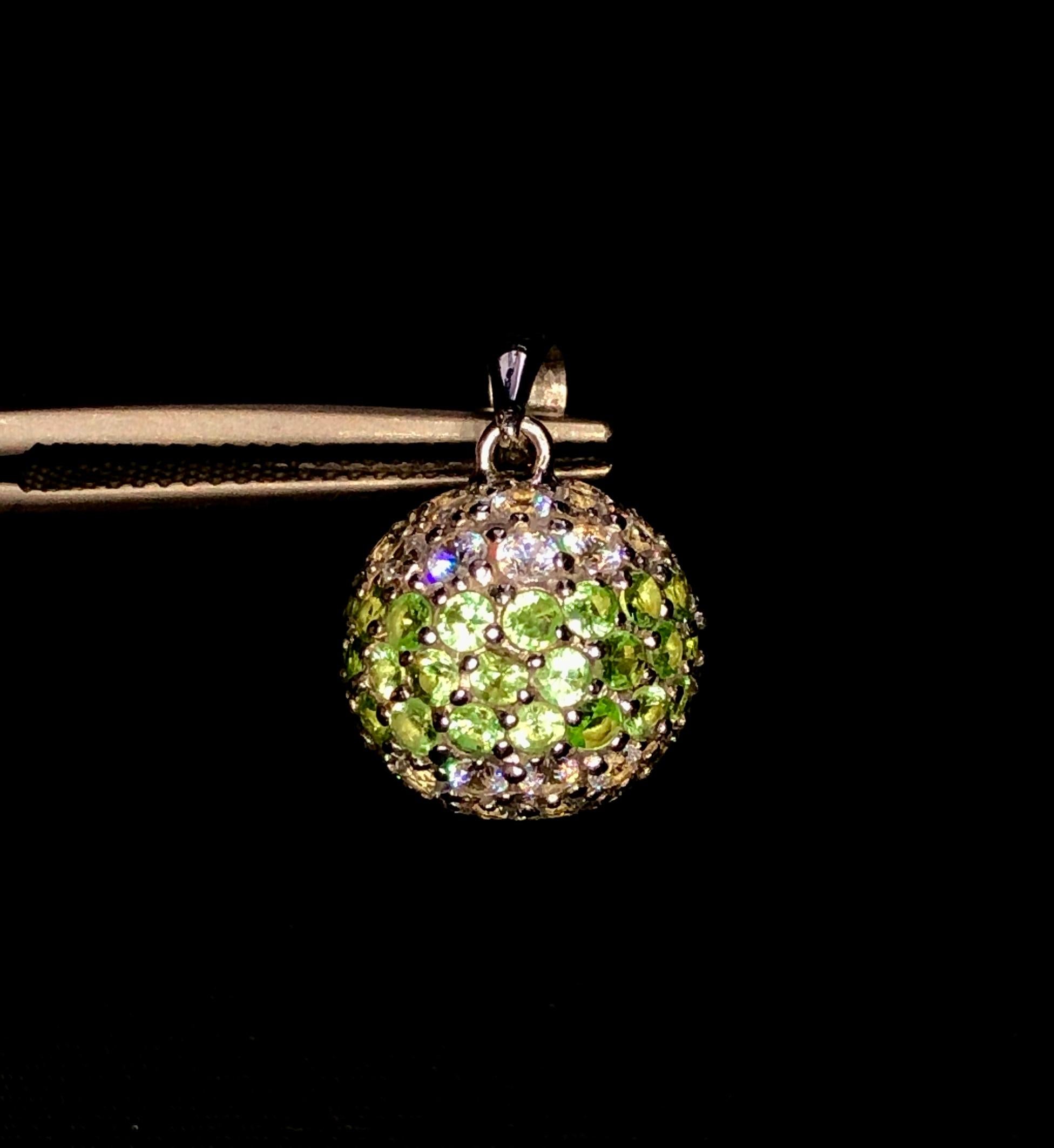 No Reserve- Tsavorite/Mozanite Ball pendant-925 Silver-Perfect for daily wear   For Sale