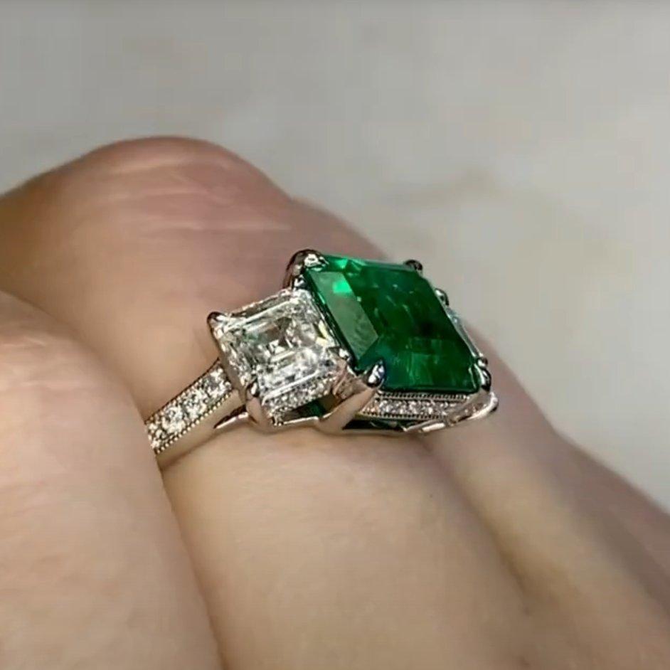 Anillo de esmeralda sin tratamiento (GIA y Gubelin Aprox. 2,6 quilates) Esmeralda colombiana Corte esmeralda en venta