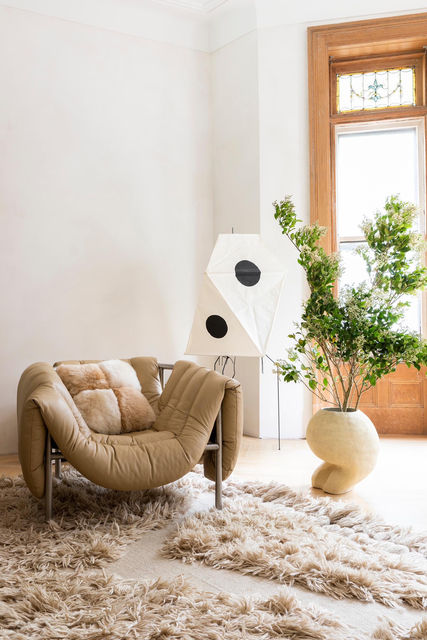 Organico moderno No.000709 Handcrafted Organic Modern Textured White Ceramic Vessel- Lost Quarry in vendita