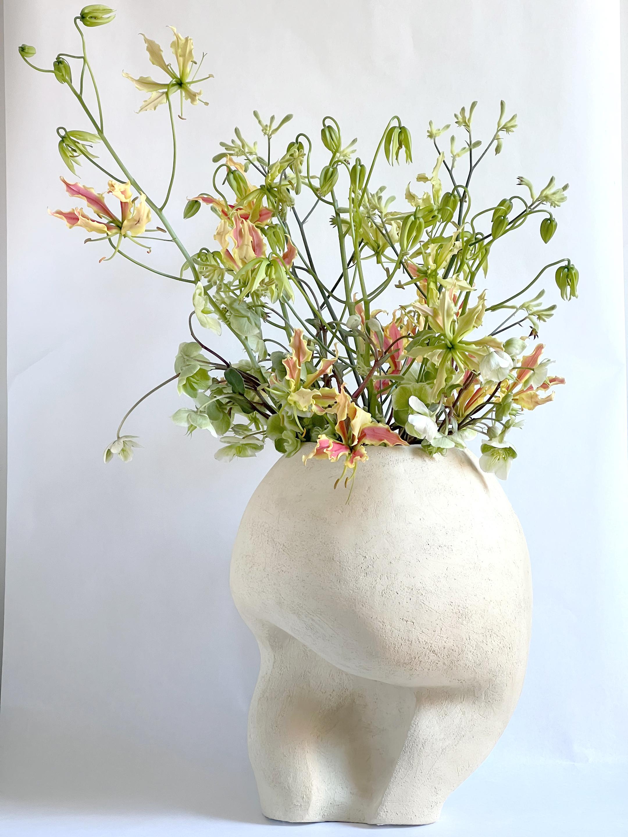 No.000709 Handcrafted Organic Modern Textured White Ceramic Vessel- Lost Quarry in vendita 1
