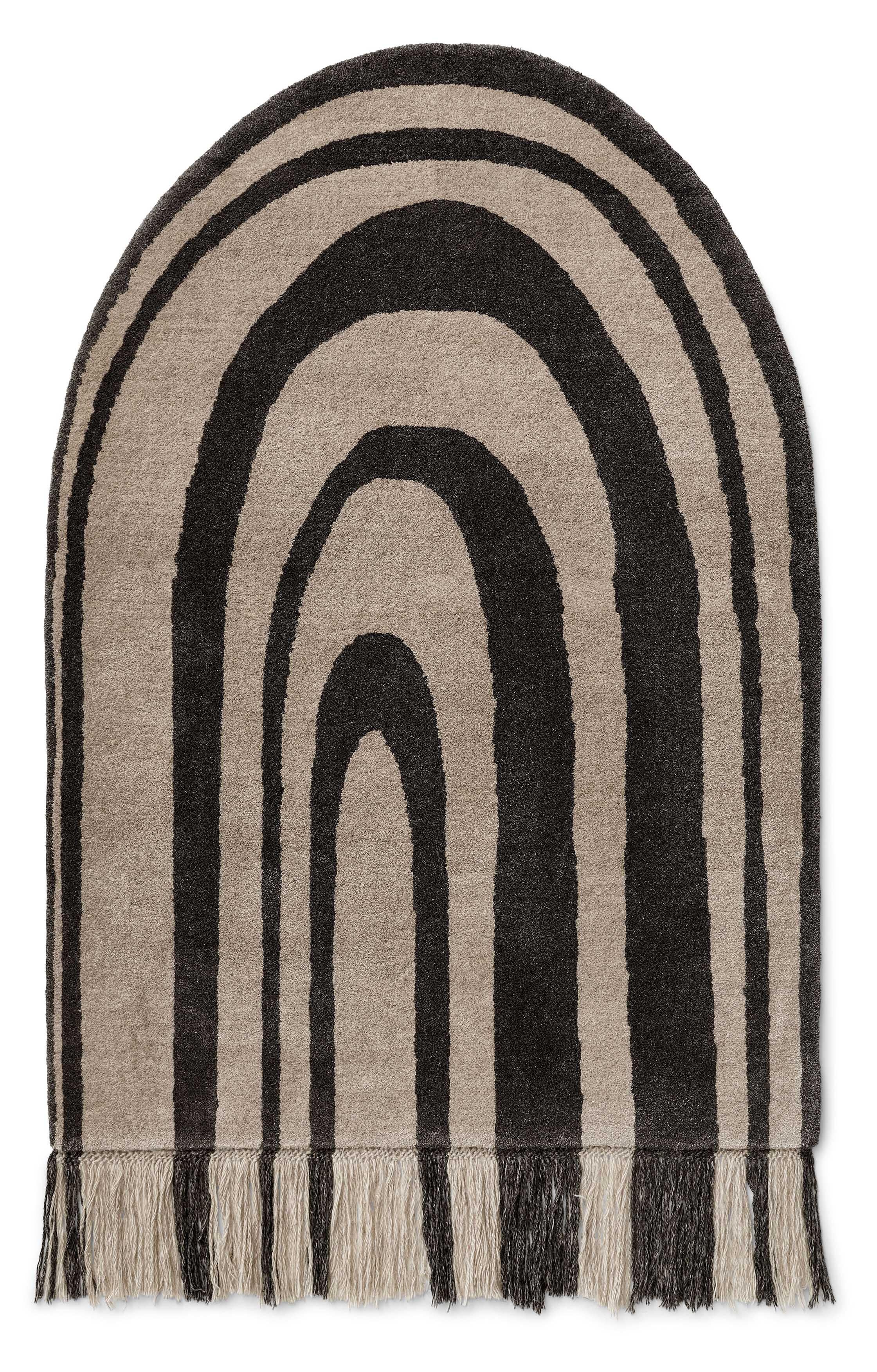 No.05 Rug by Cappelen Dimyr
Dimensions: D120 x H180 cm
Materials: 85% wool 15% cotton

no.06 is a continuation of the iconic no.01 in a limited and luxe edition. The soft low pile has been hand knotted by the craftsmen with approximately 90